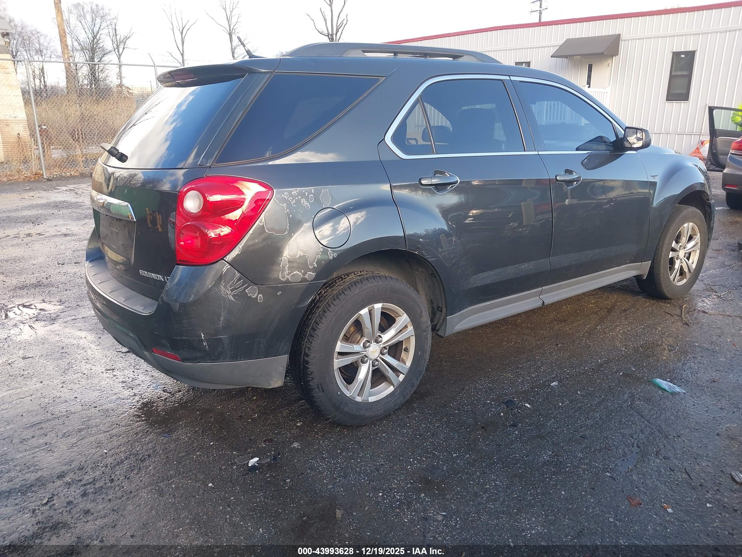 CHEVROLET EQUINOX image 4