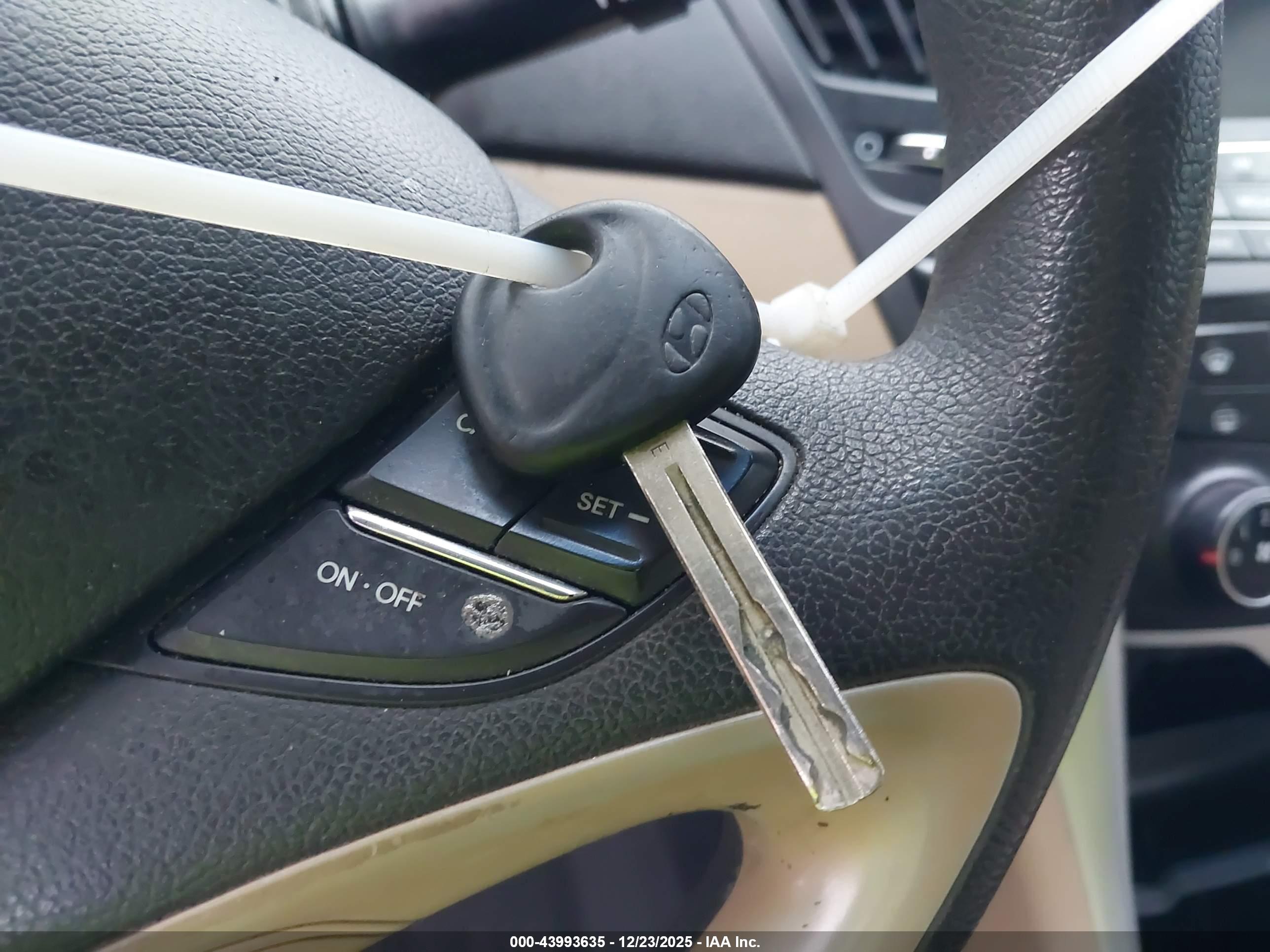 HYUNDAI SONATA image 11
