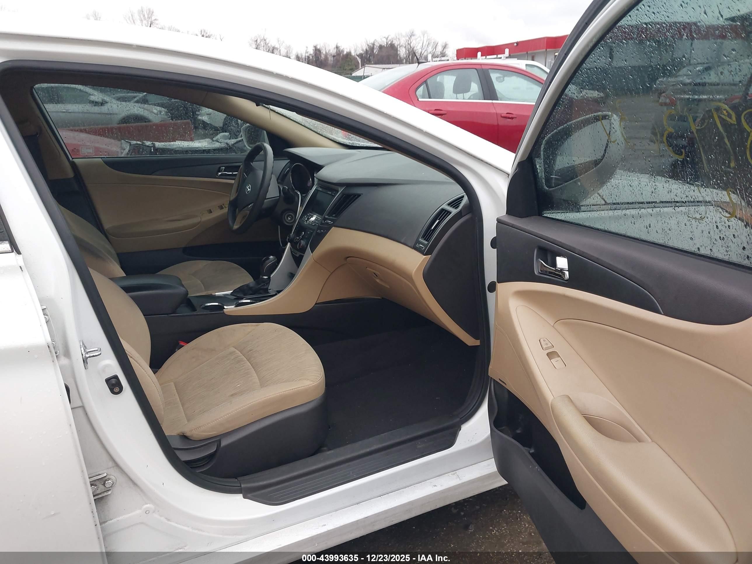 HYUNDAI SONATA image 5