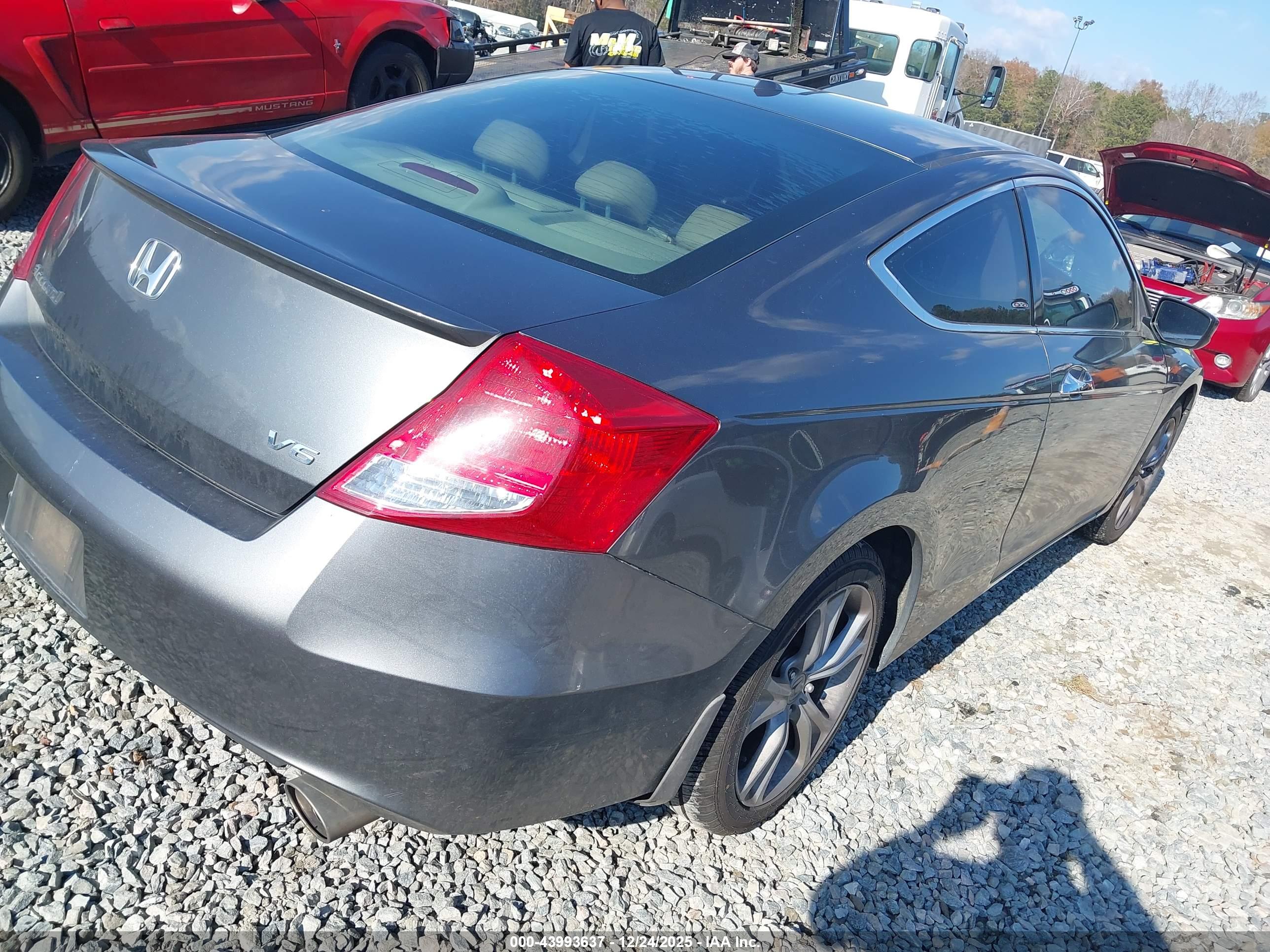 HONDA ACCORD image 4