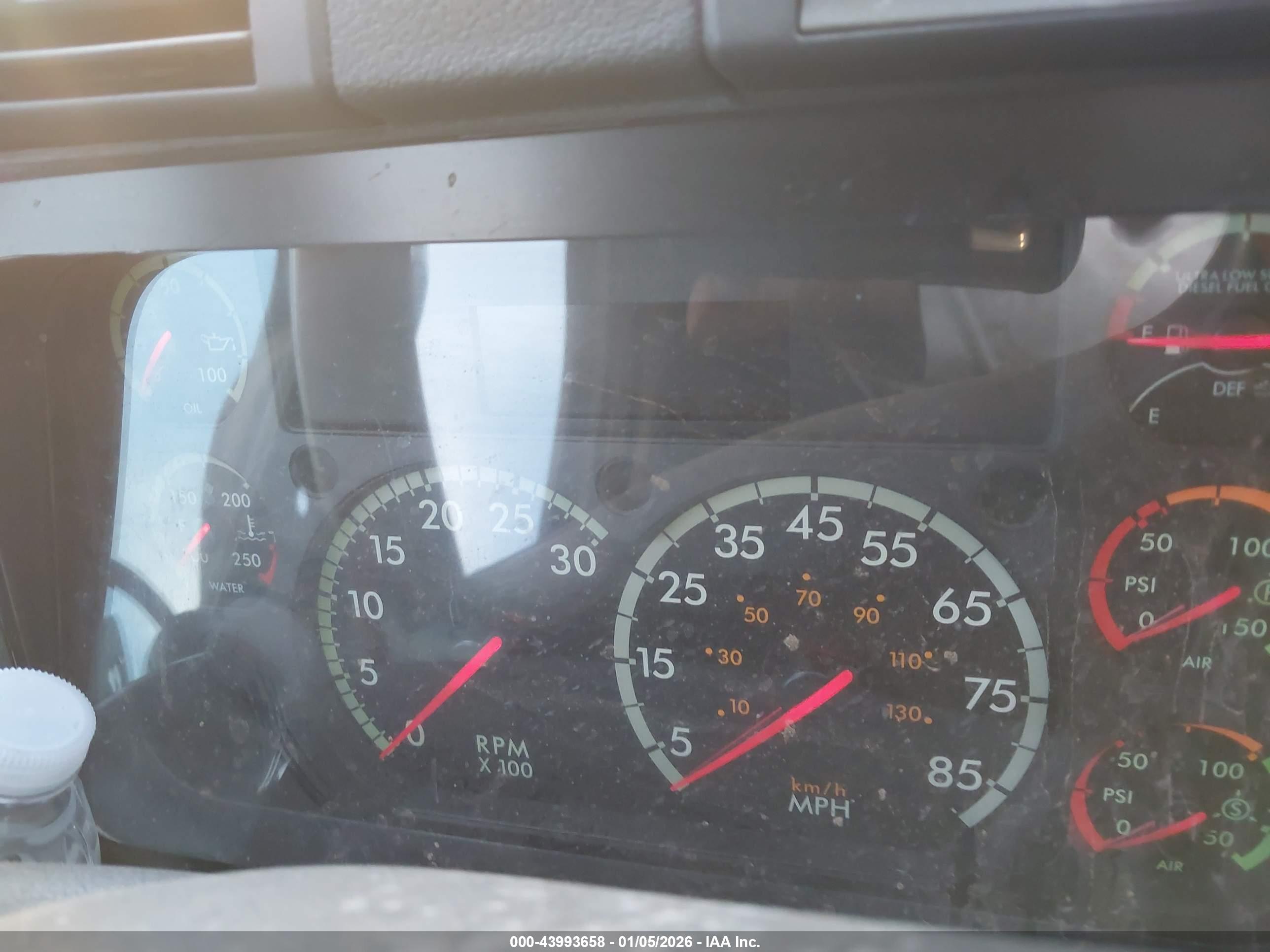 FREIGHTLINER CASCADIA image 6