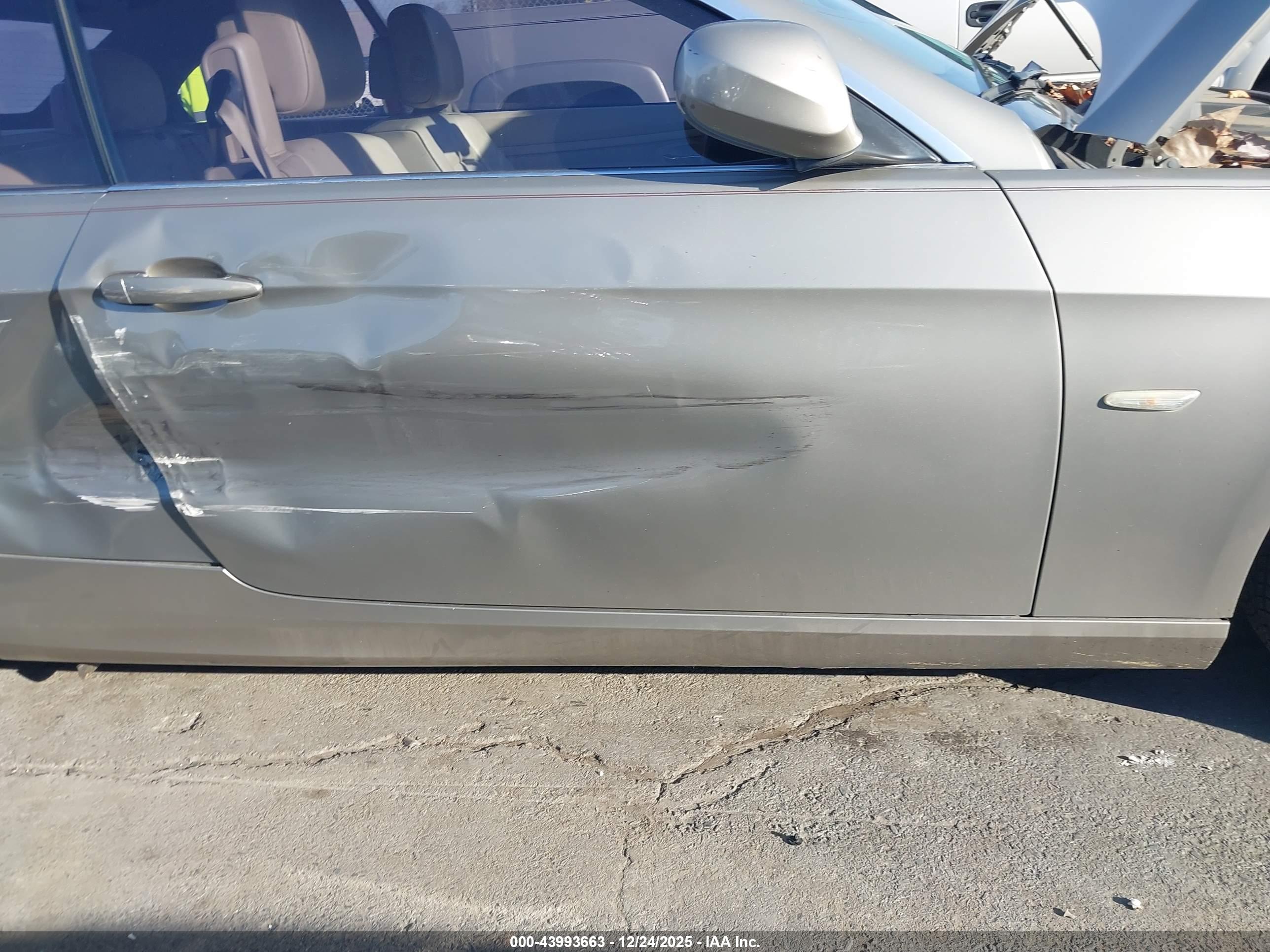 BMW 328I image 6