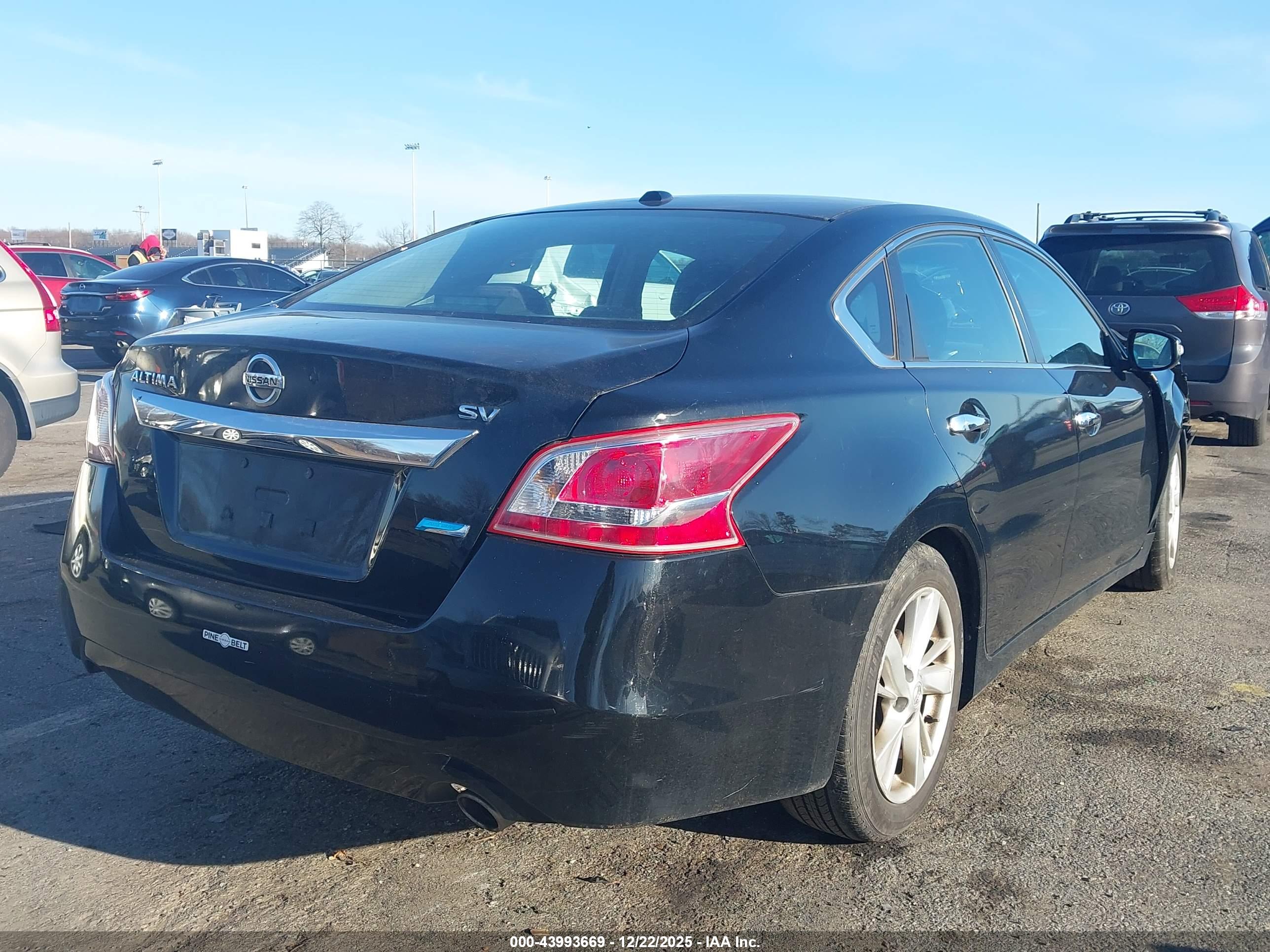 NISSAN ALTIMA image 4