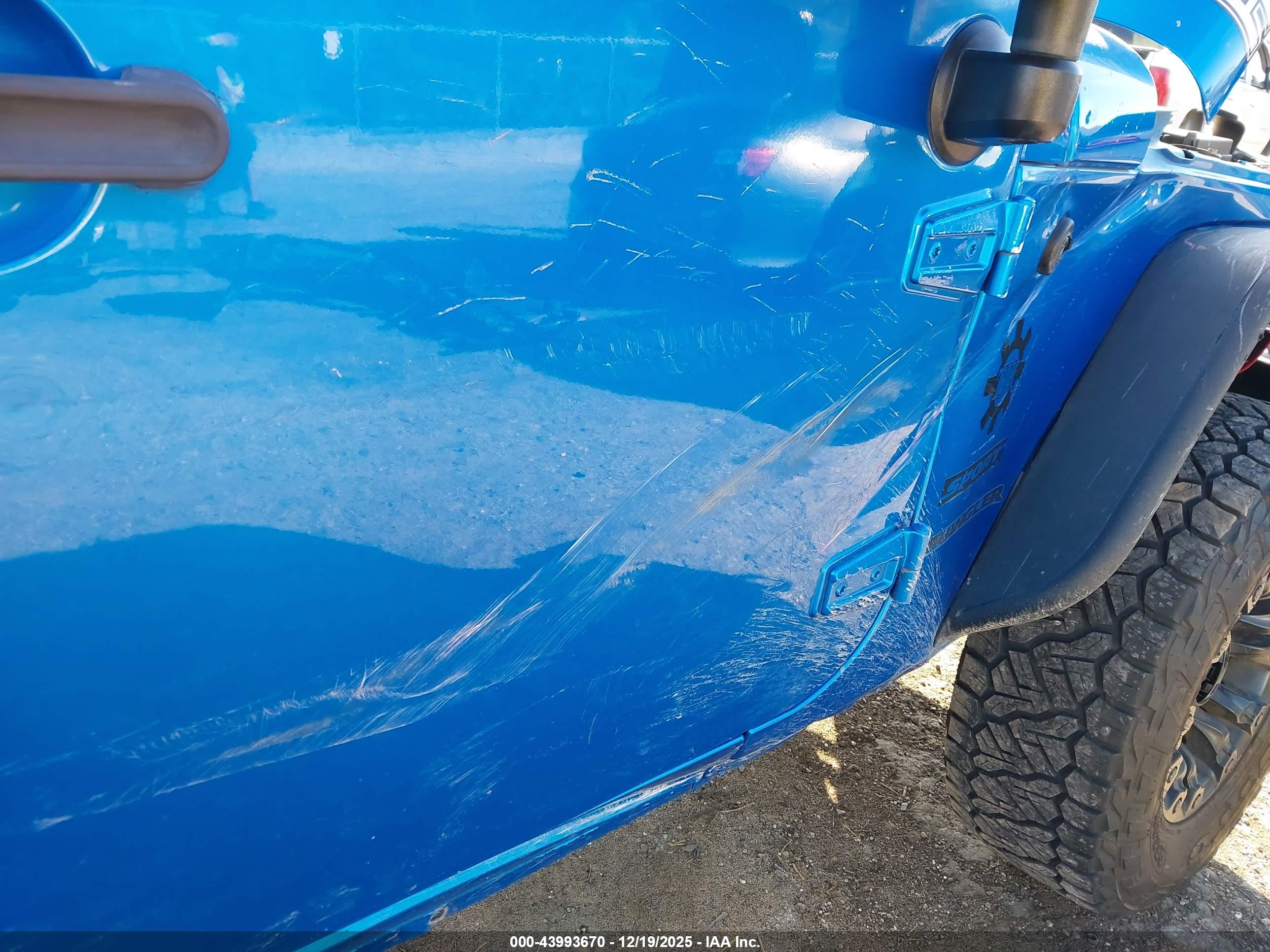 JEEP WRANGLER image 6