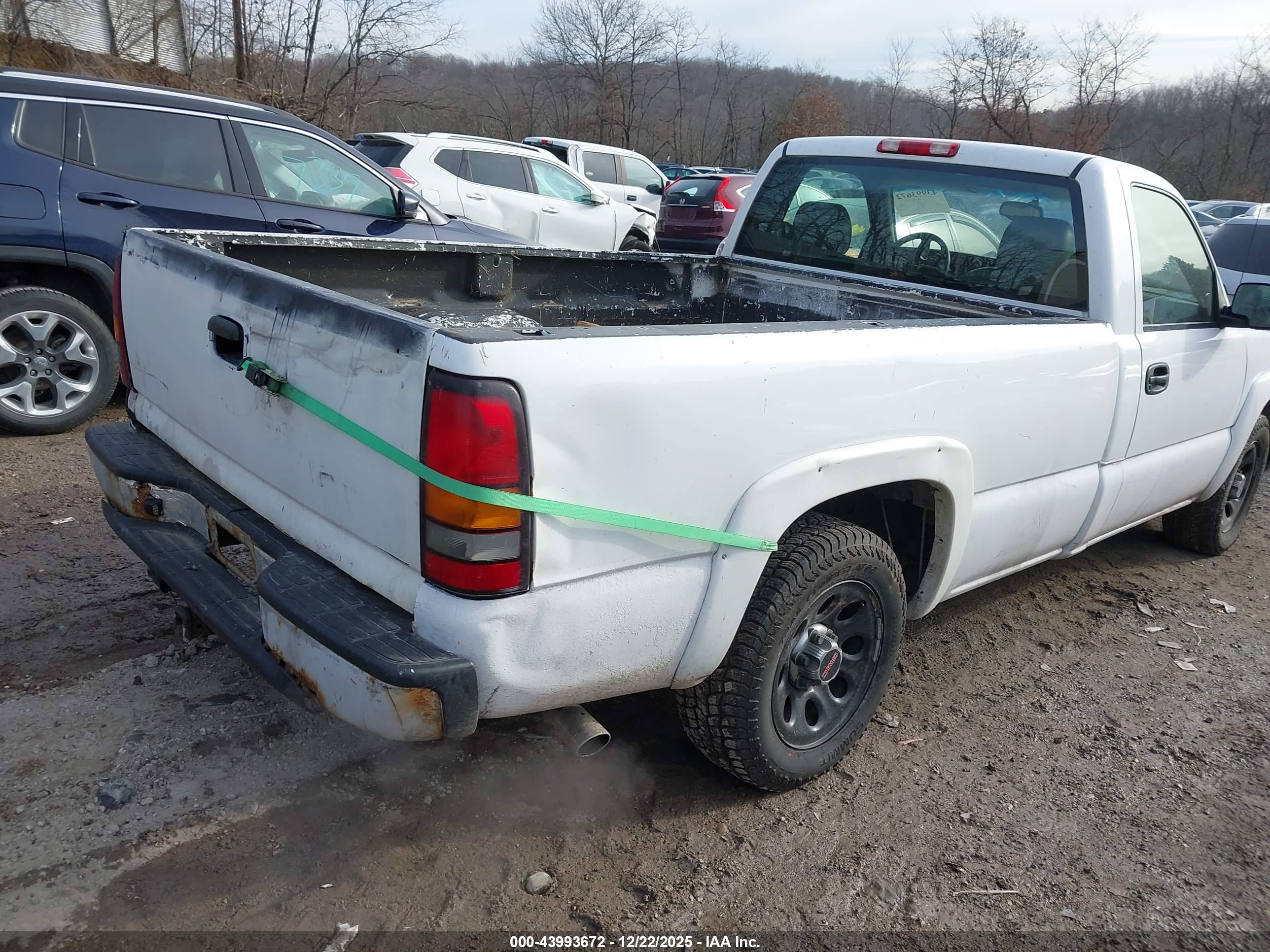 GMC SIERRA image 4
