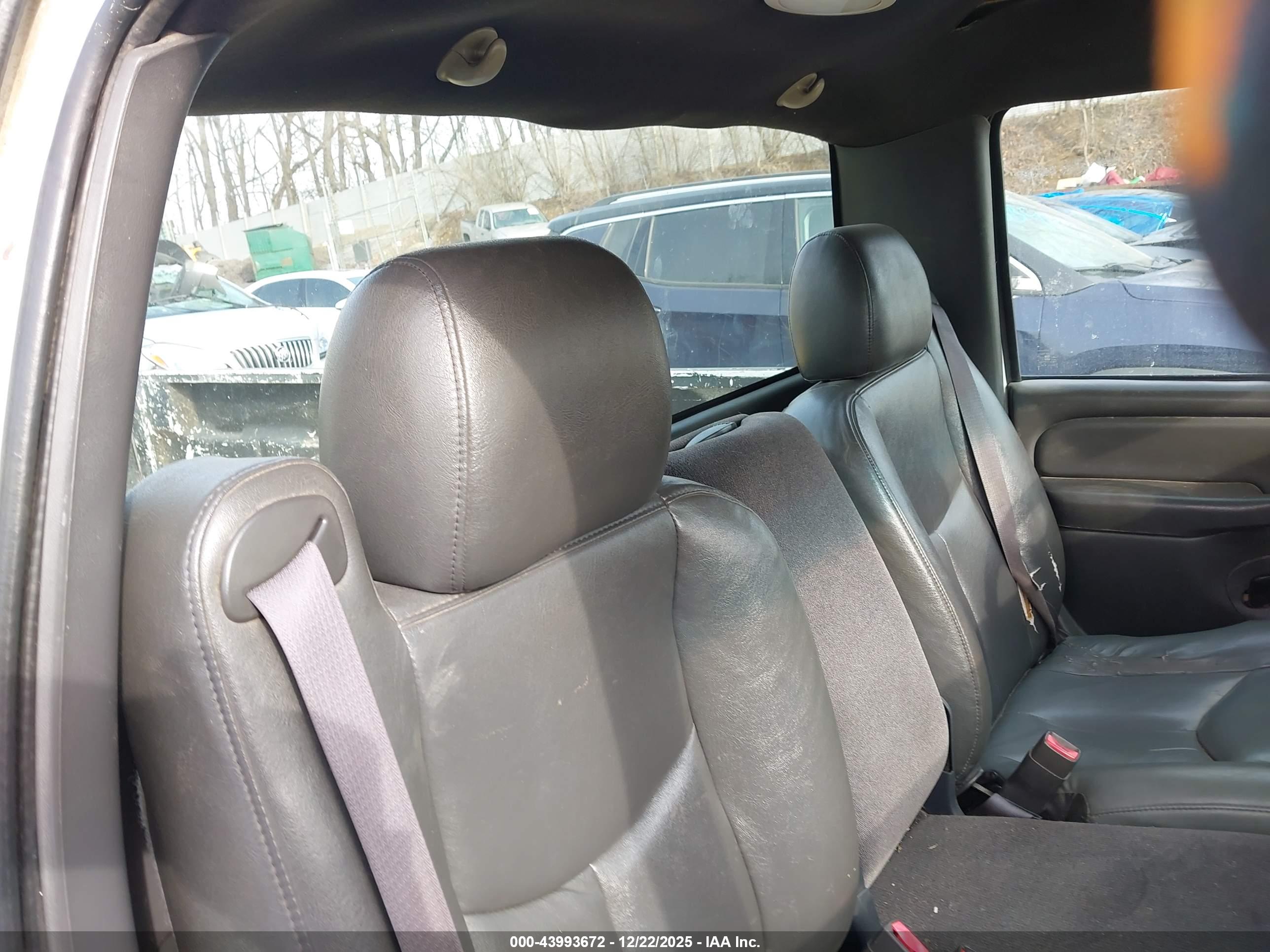 GMC SIERRA image 8