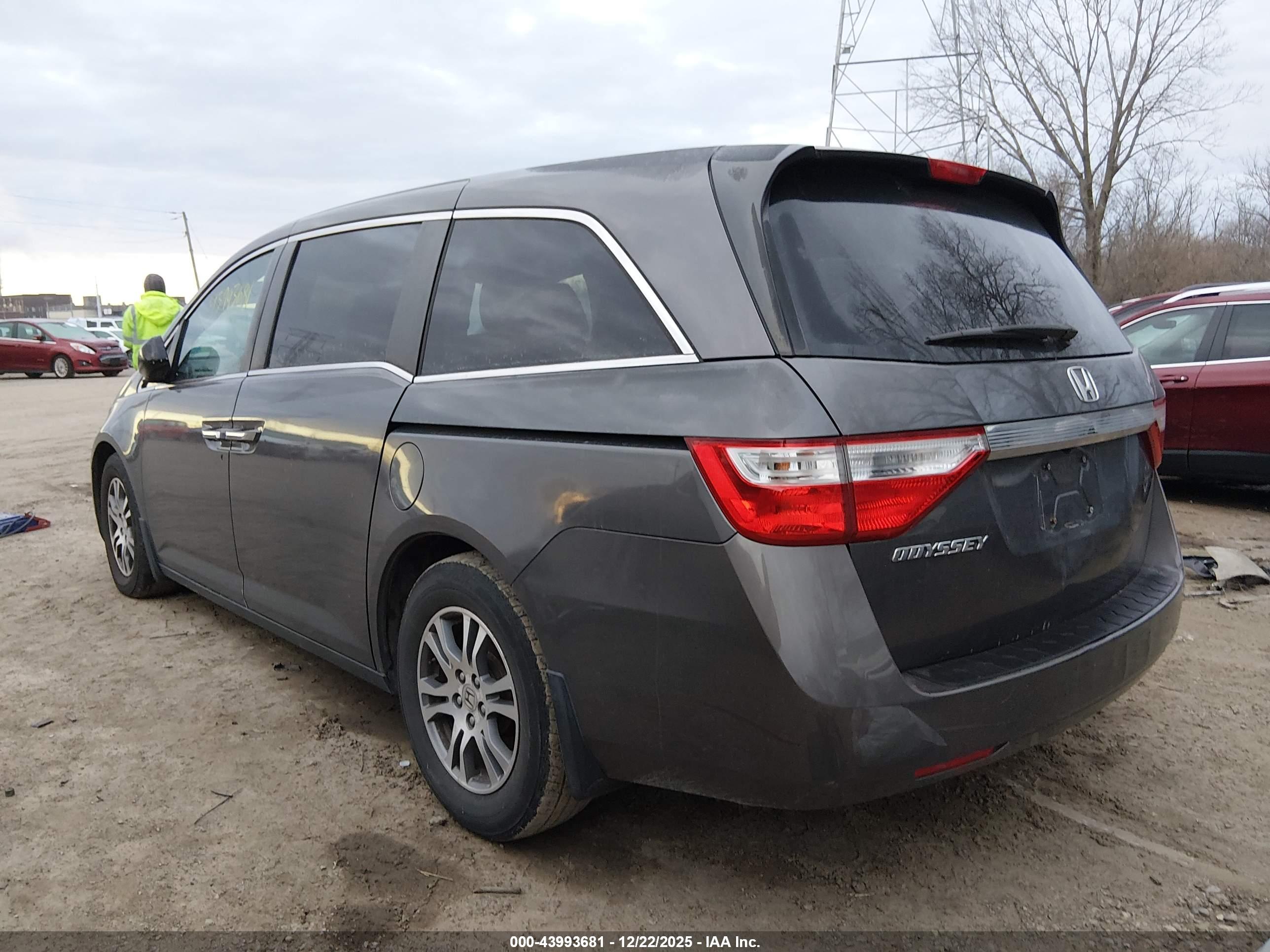 HONDA ODYSSEY image 3