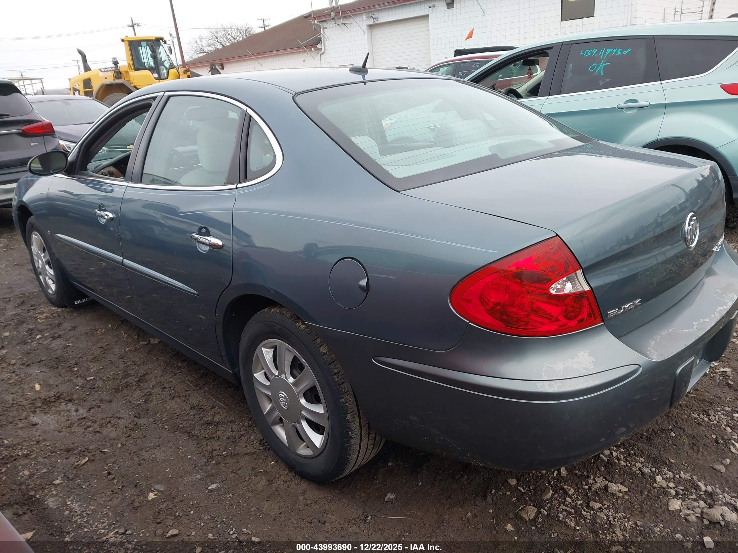 BUICK LACROSSE image 3
