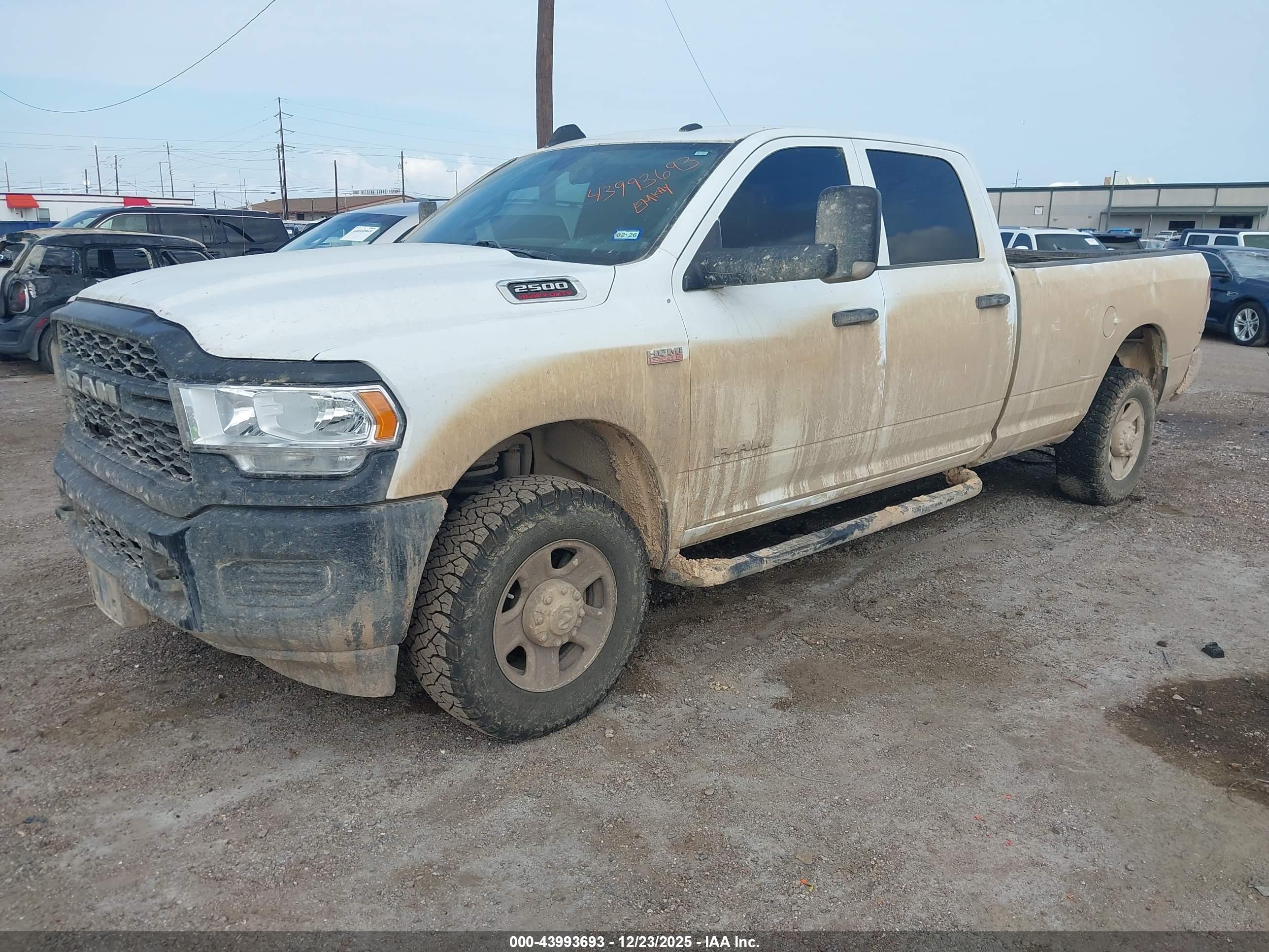 RAM 2500 image 2