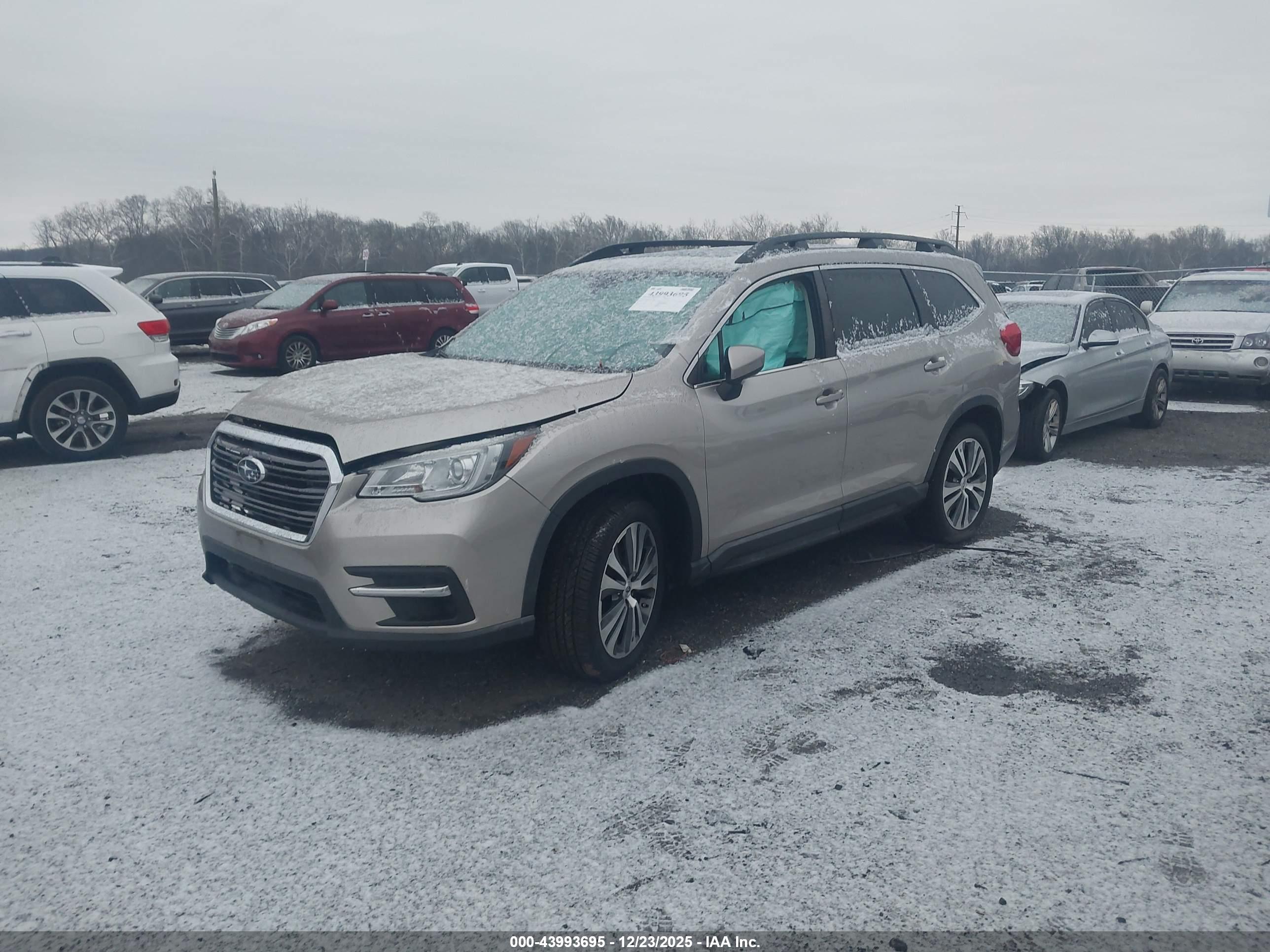 SUBARU ASCENT image 2