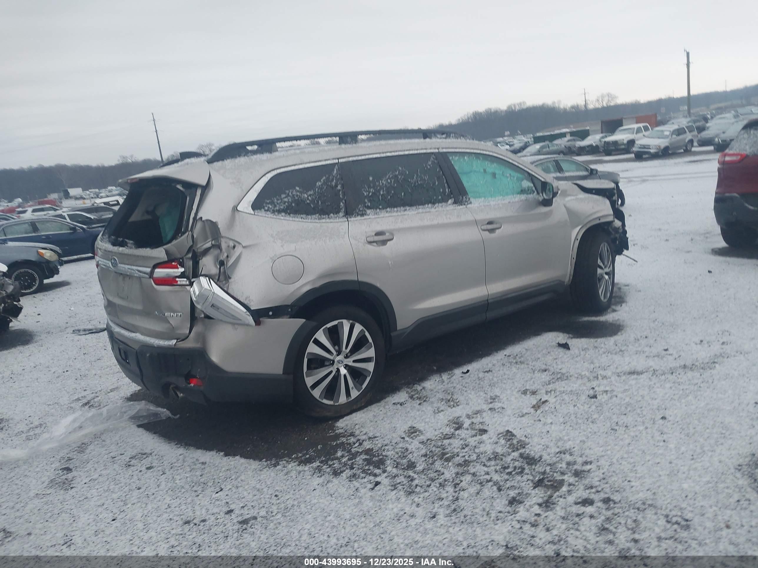 SUBARU ASCENT image 4