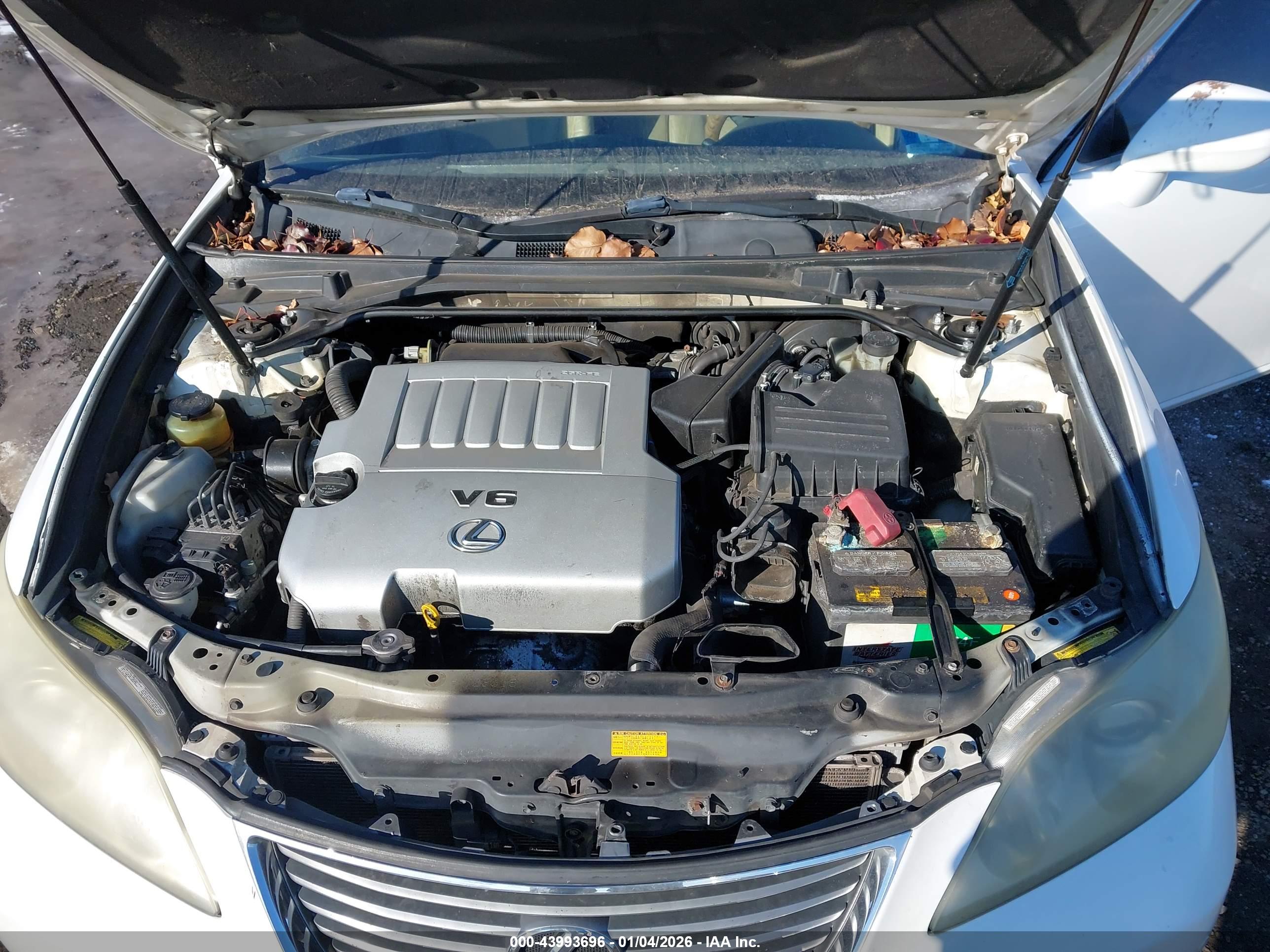 LEXUS ES image 10