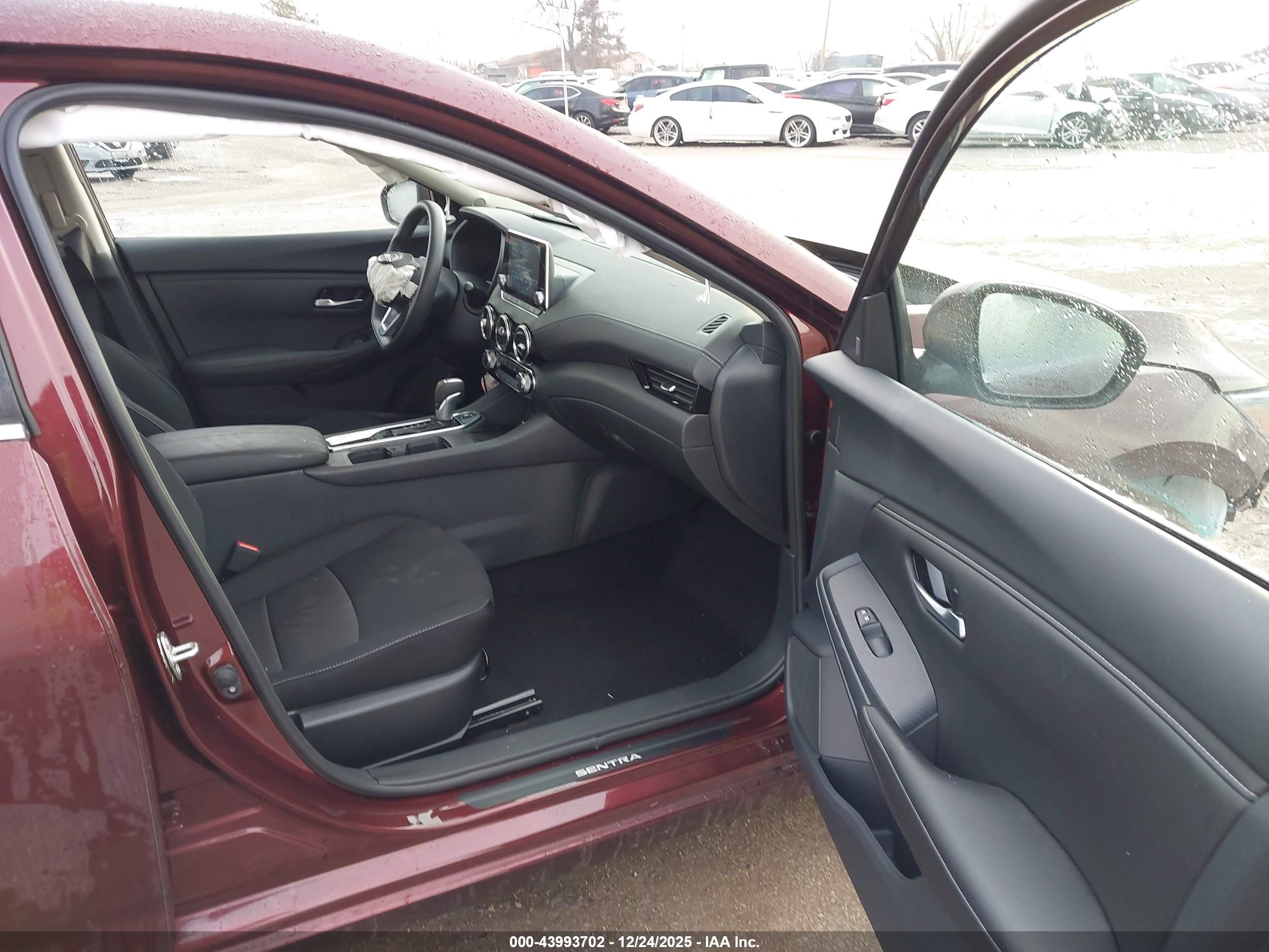 NISSAN SENTRA image 5