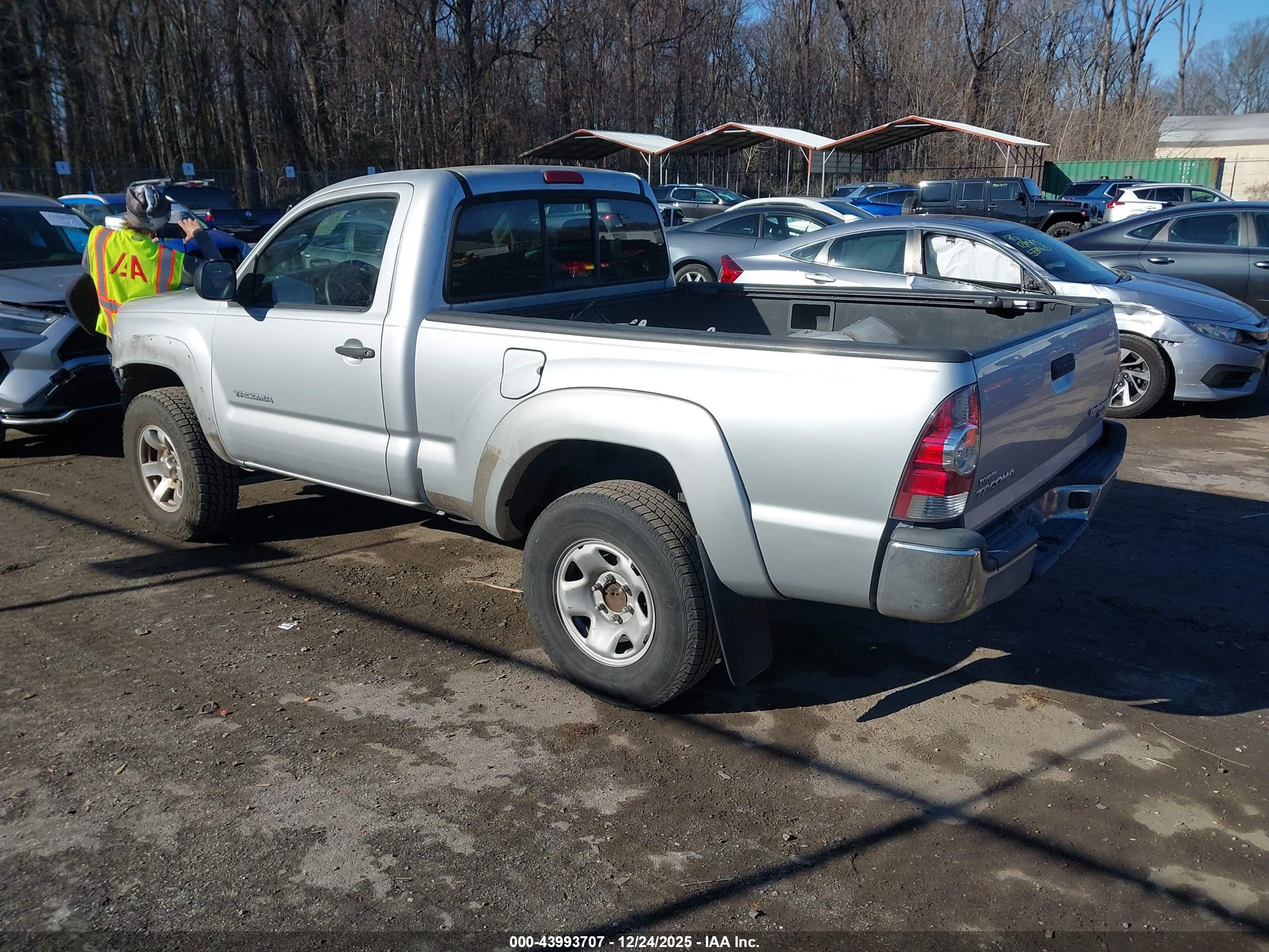 TOYOTA TACOMA image 3