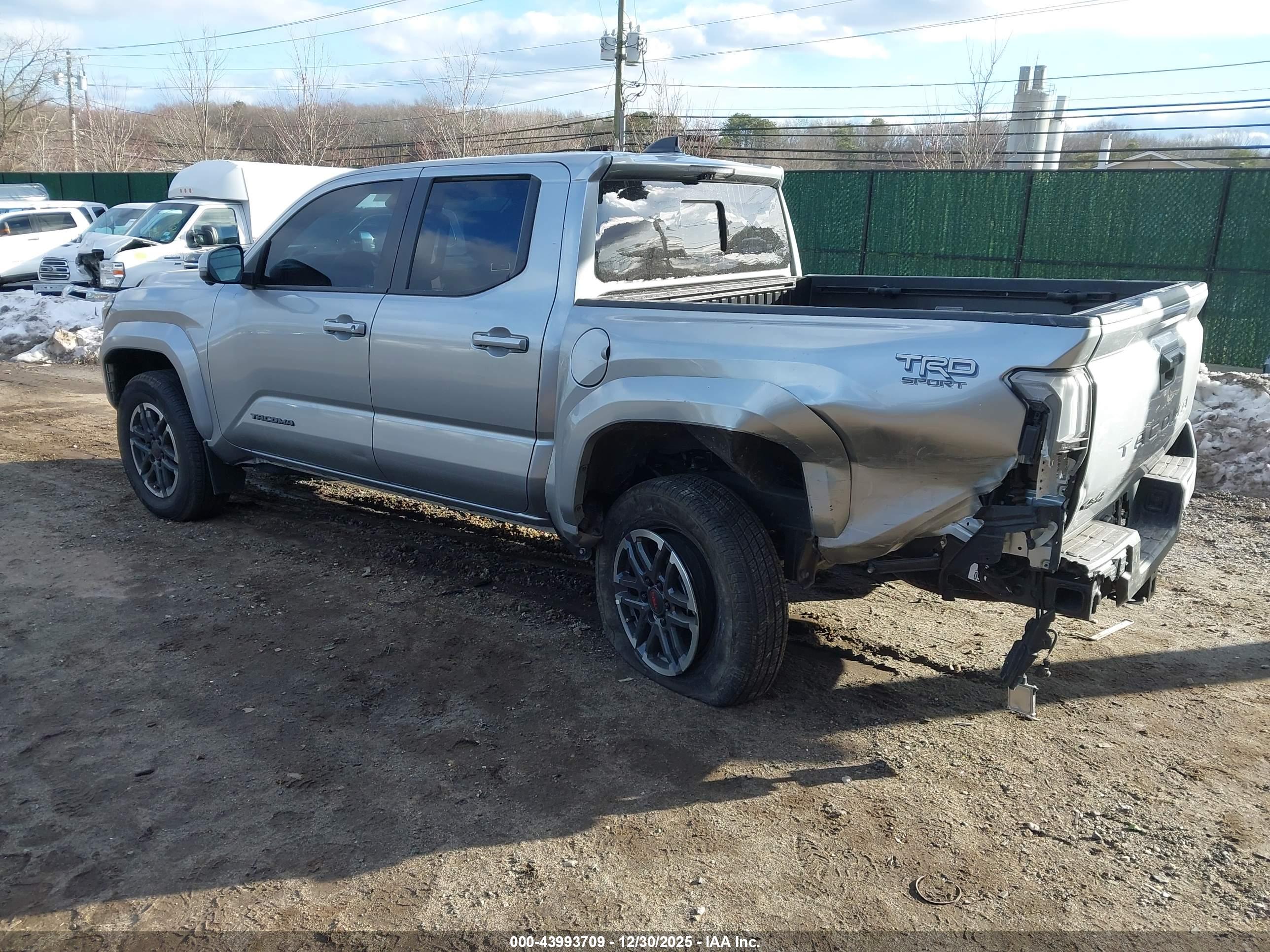 TOYOTA TACOMA image 3