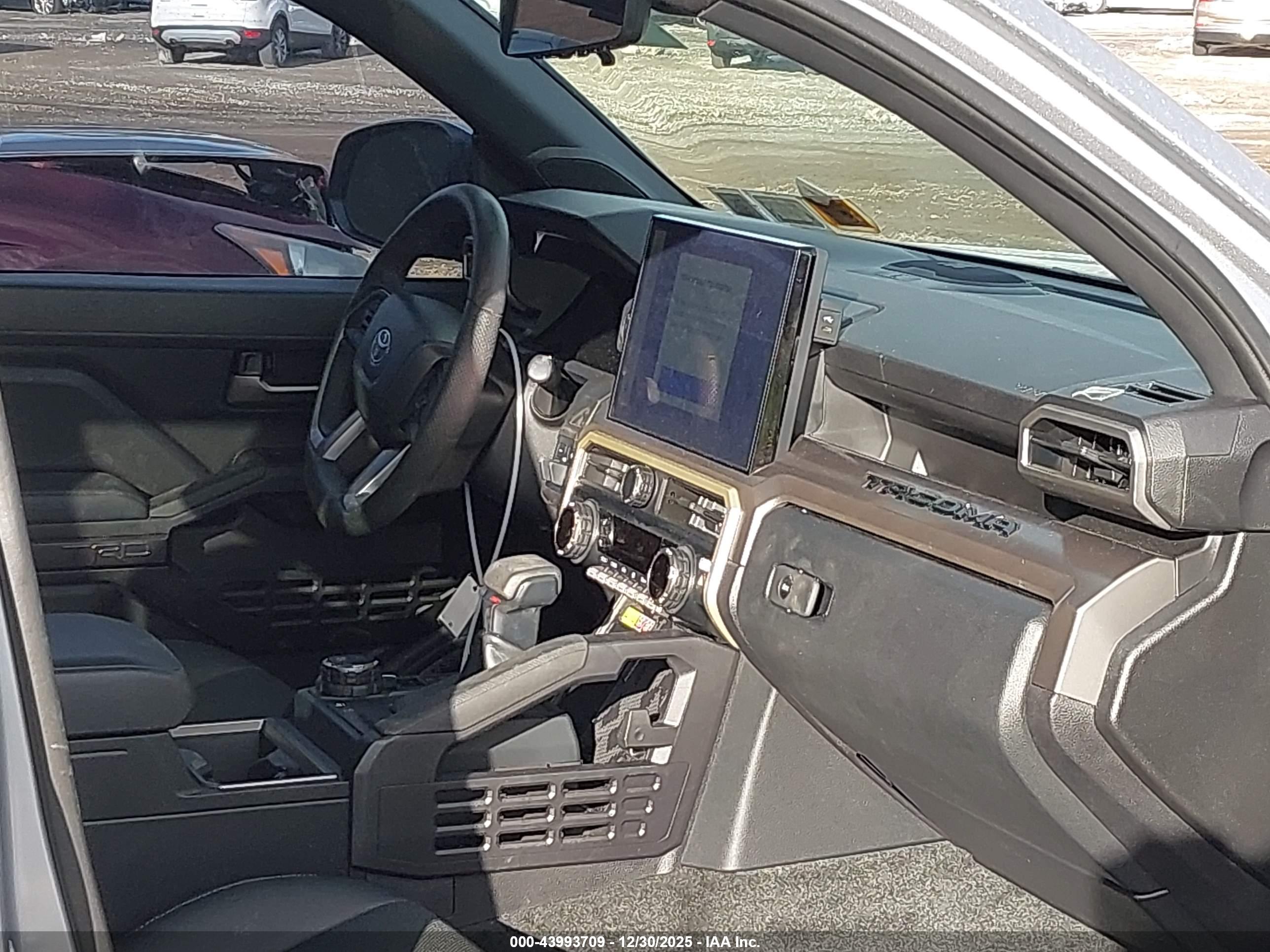 TOYOTA TACOMA image 5