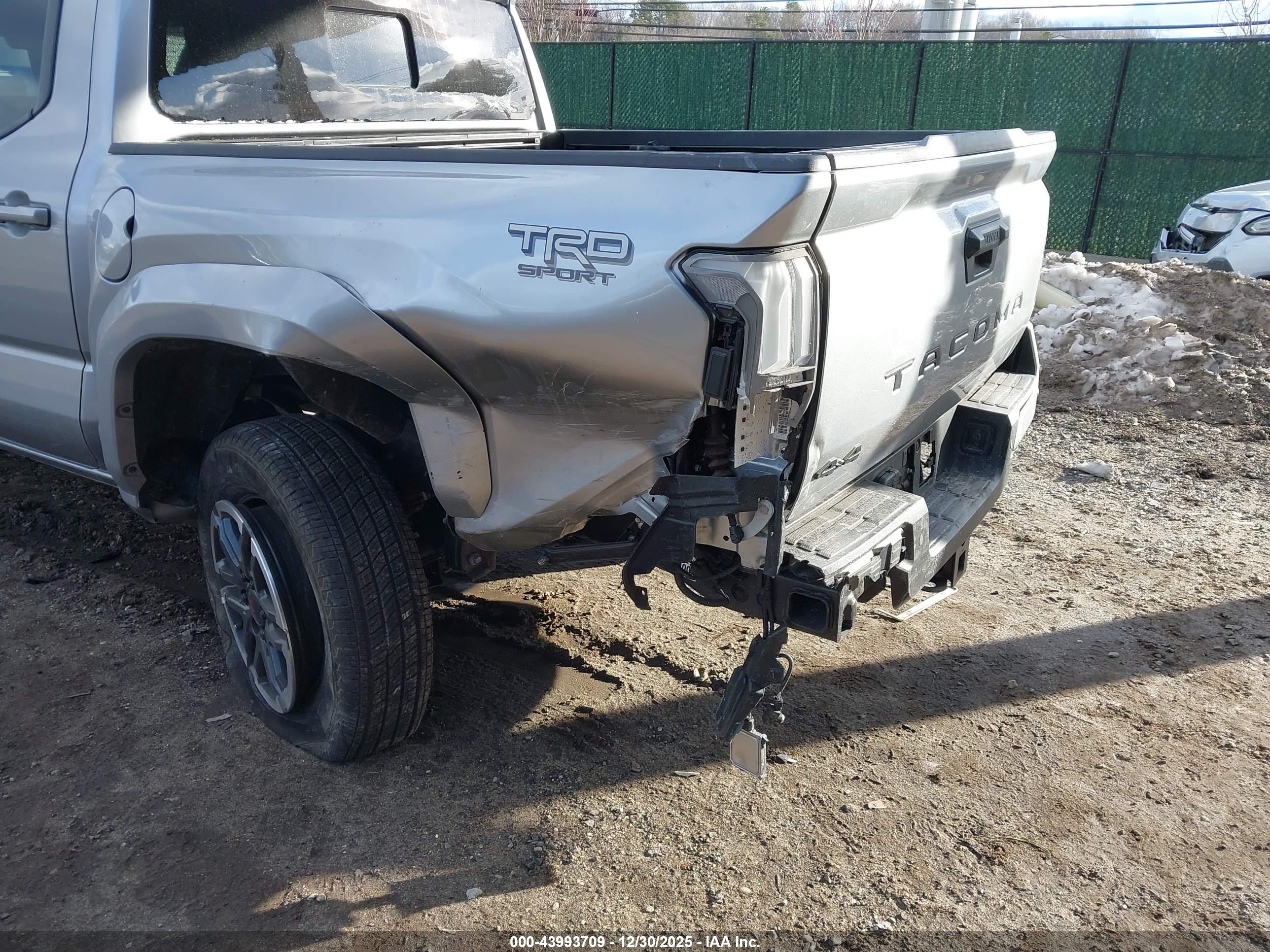TOYOTA TACOMA image 6