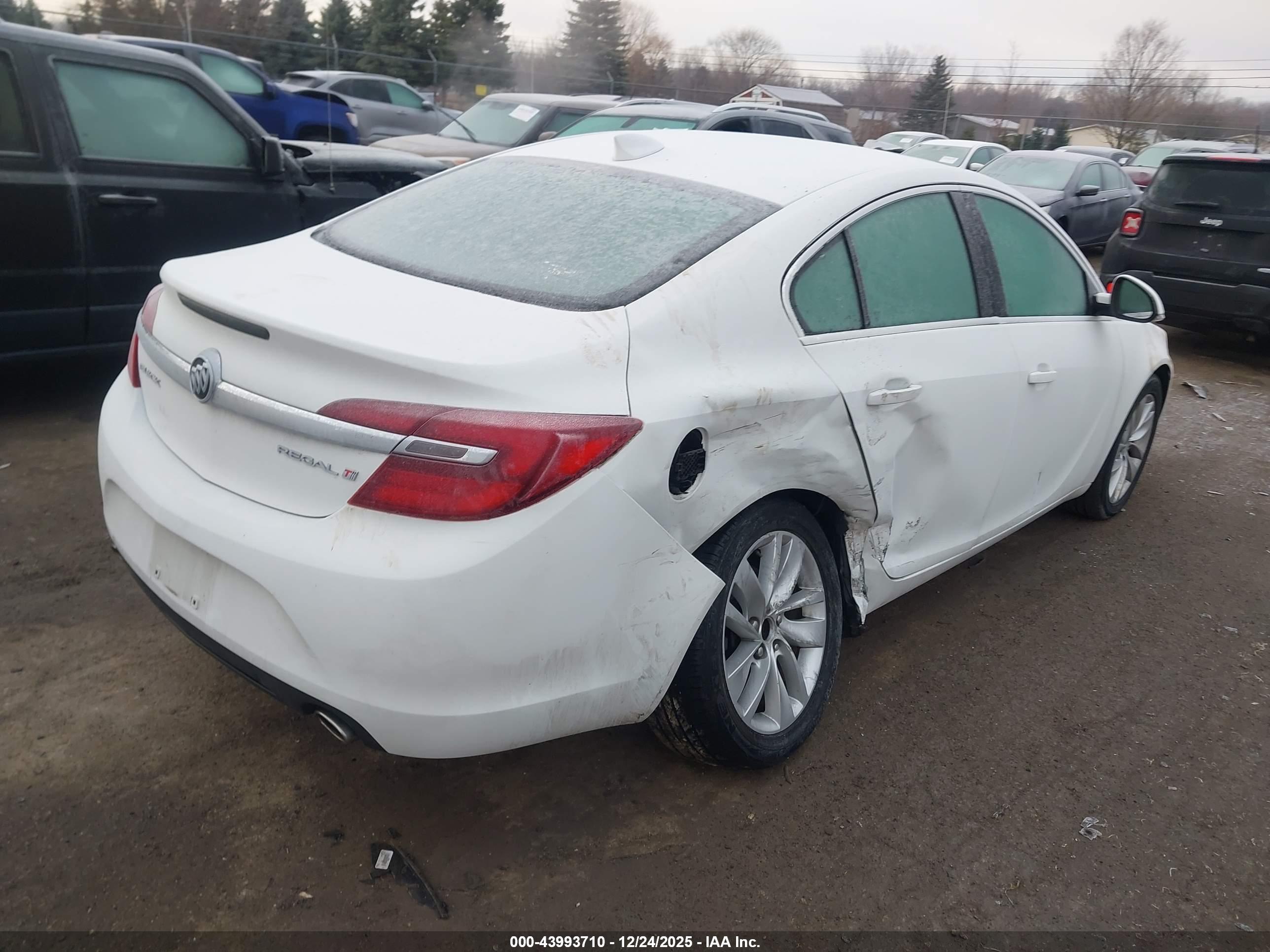 BUICK REGAL image 4