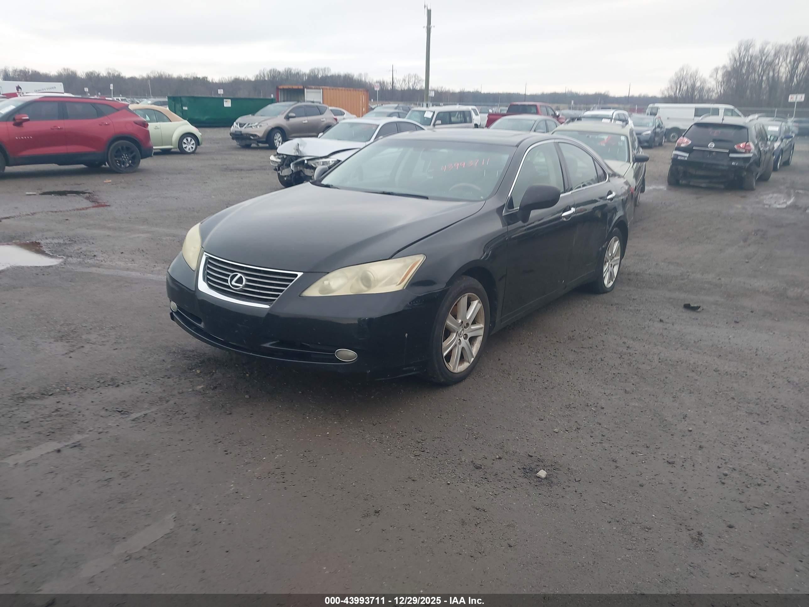 LEXUS ES image 2