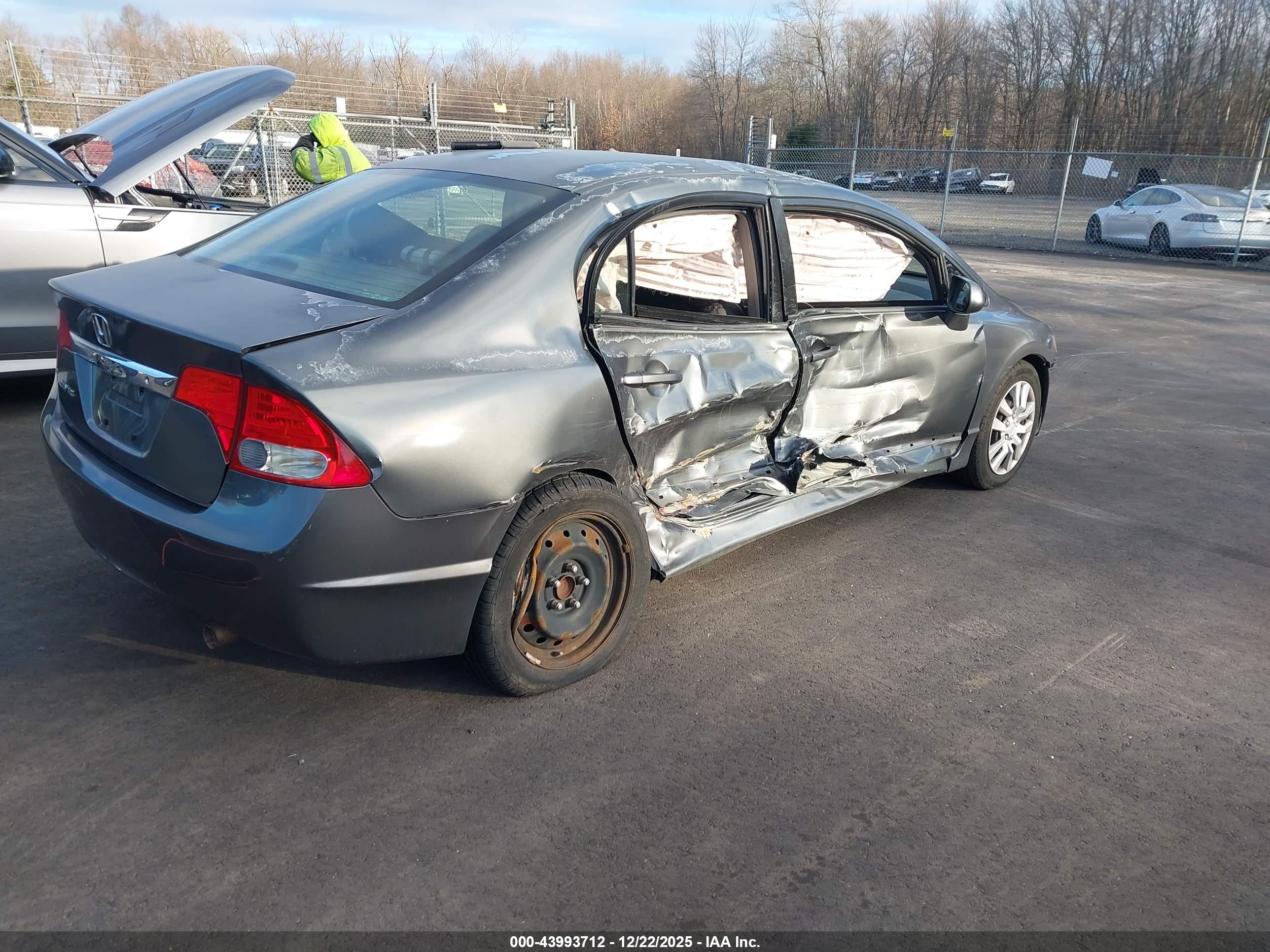 HONDA CIVIC image 4