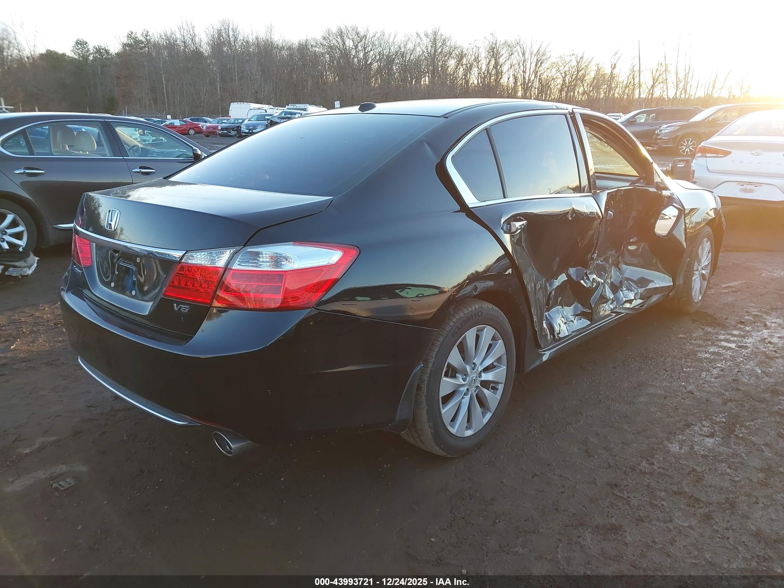 HONDA ACCORD image 4