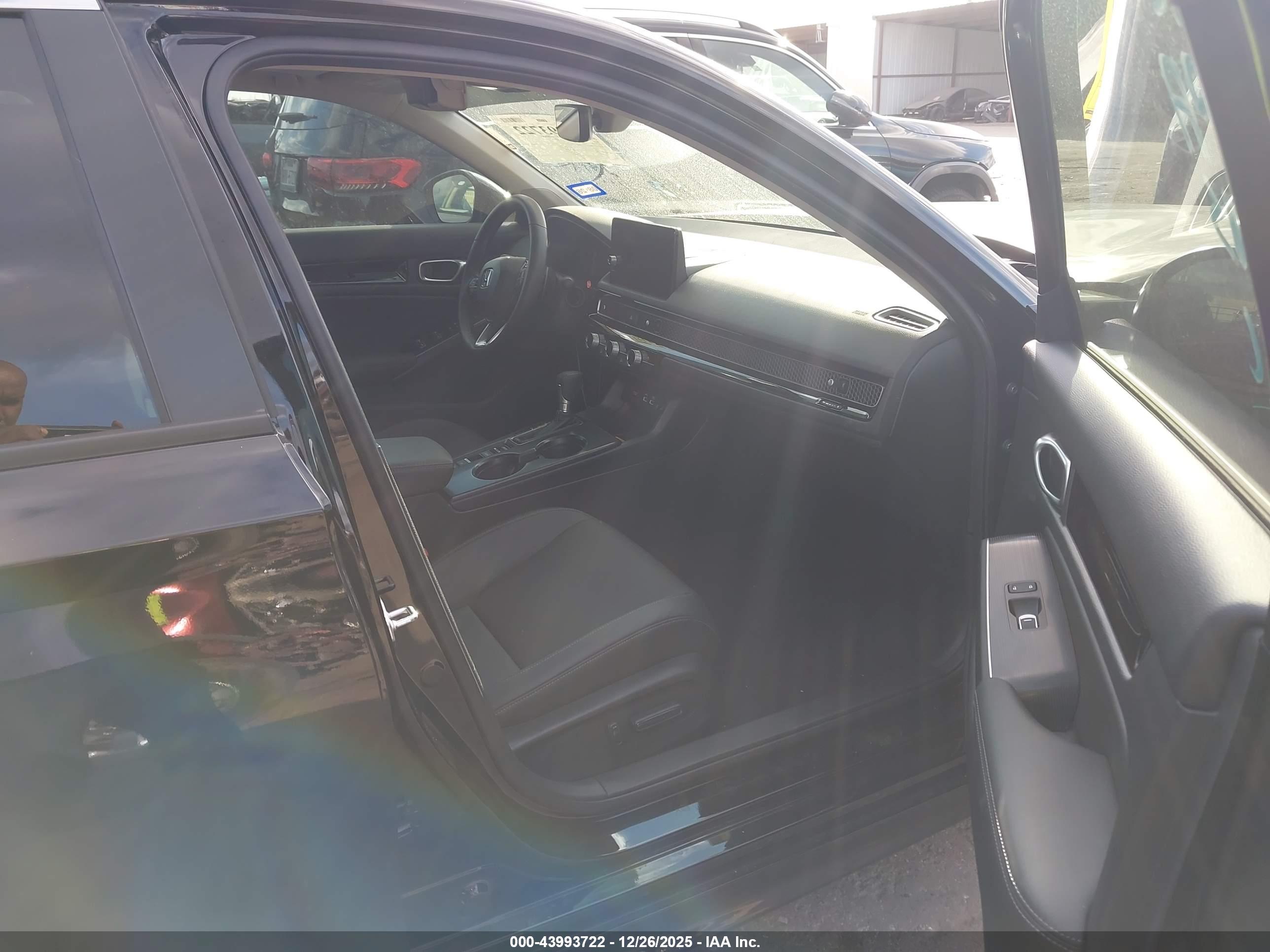 HONDA CIVIC image 5