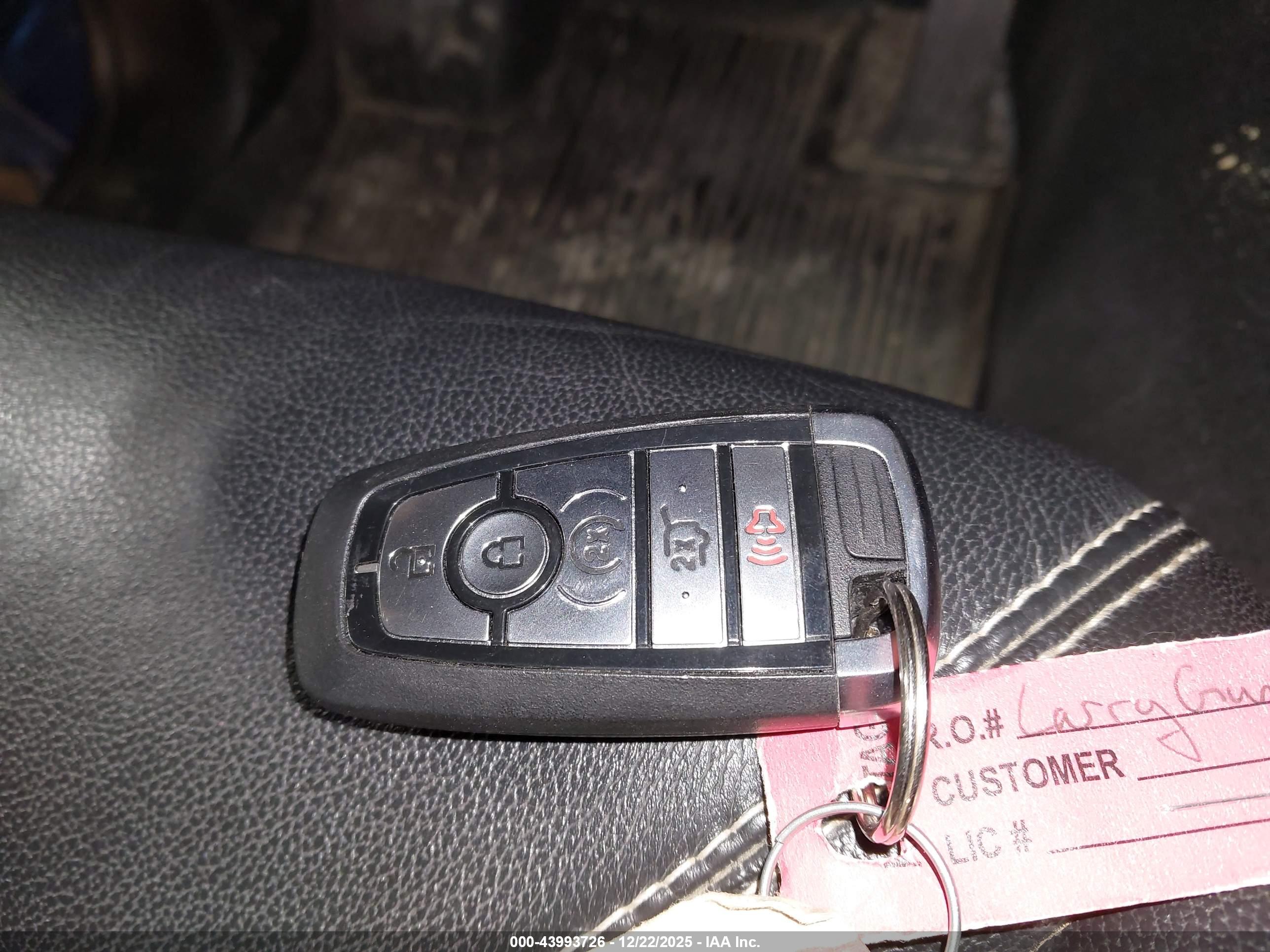FORD EXPLORER image 11