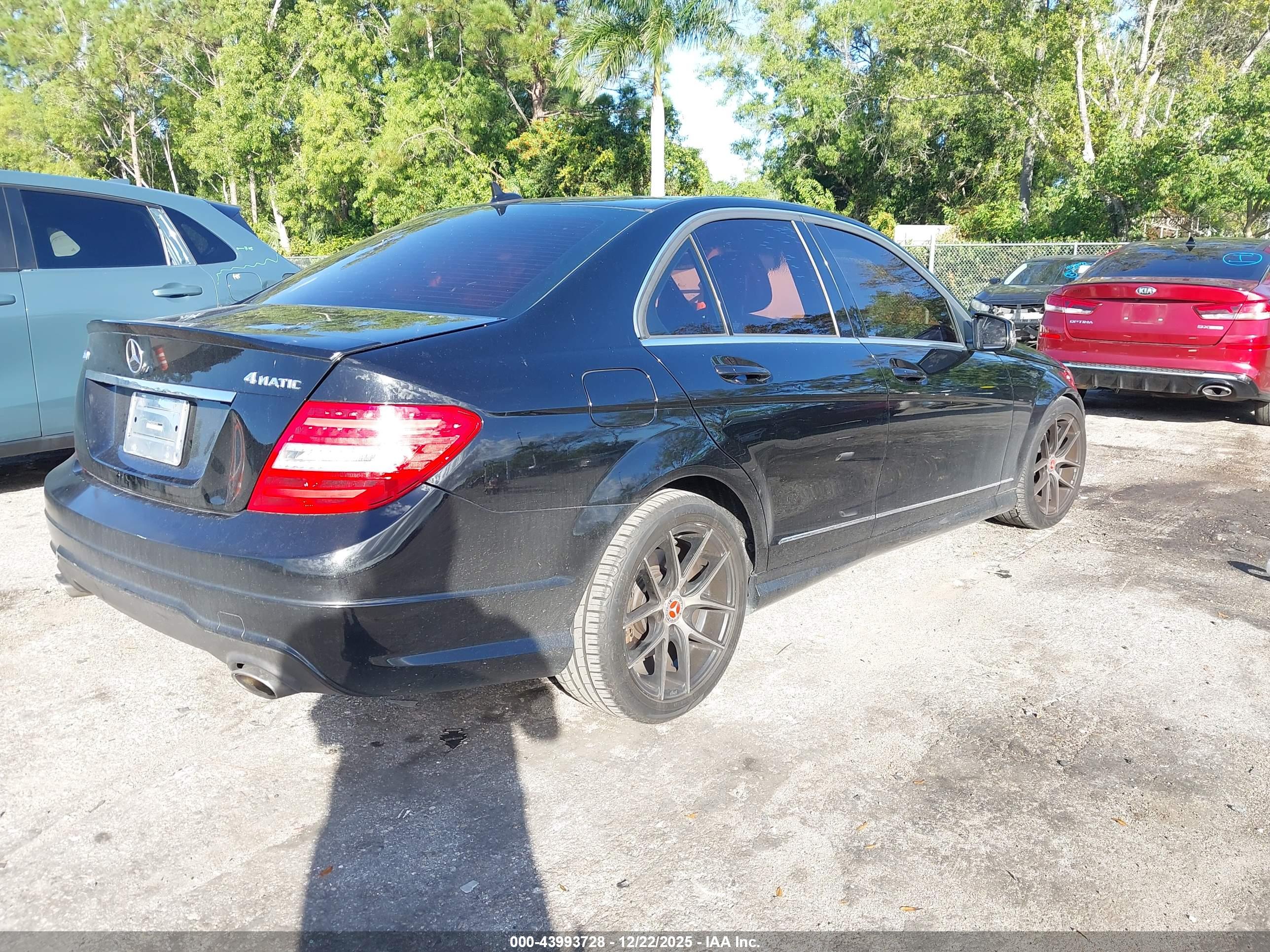 MERCEDES-BENZ C image 4
