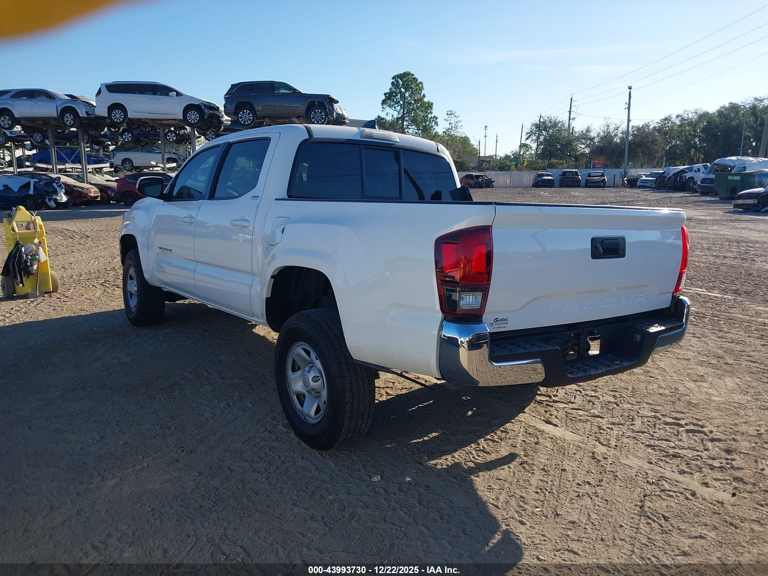 TOYOTA TACOMA image 3