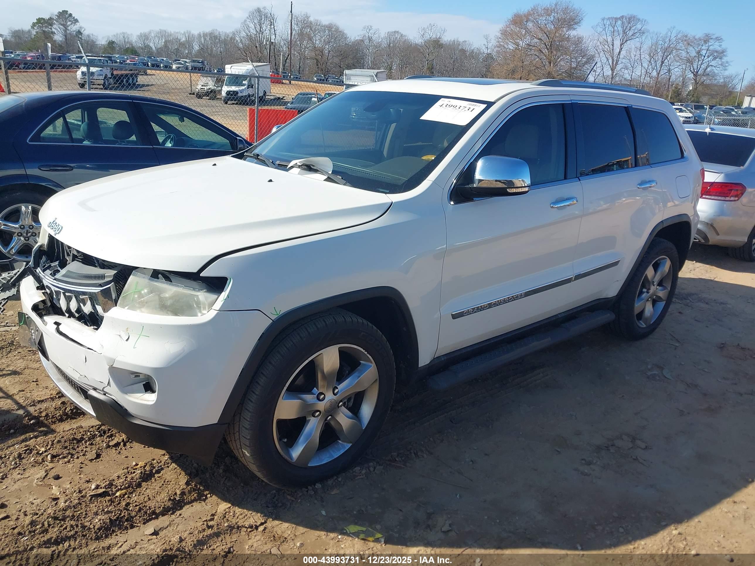 JEEP GRAND image 2