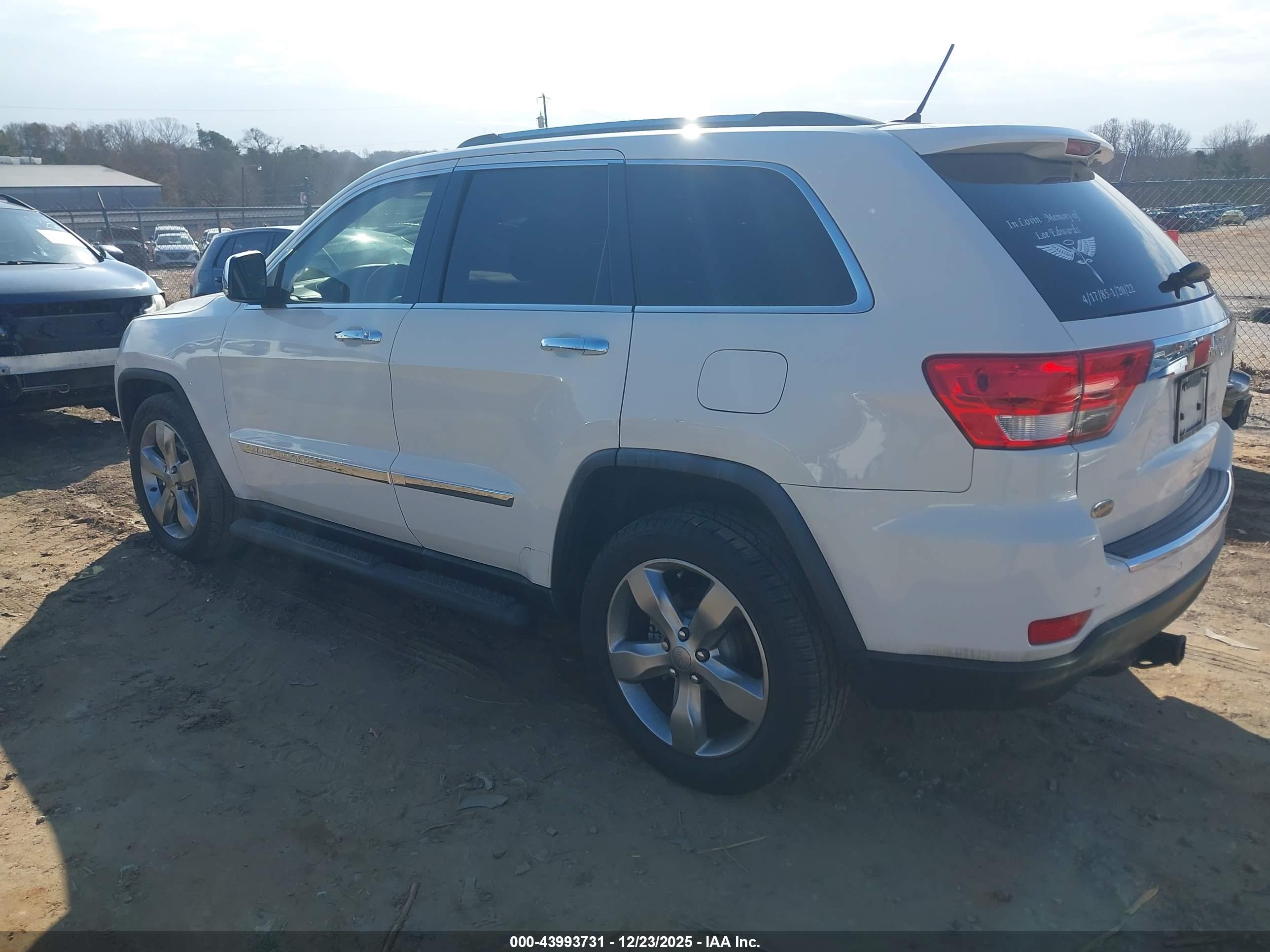 JEEP GRAND image 3
