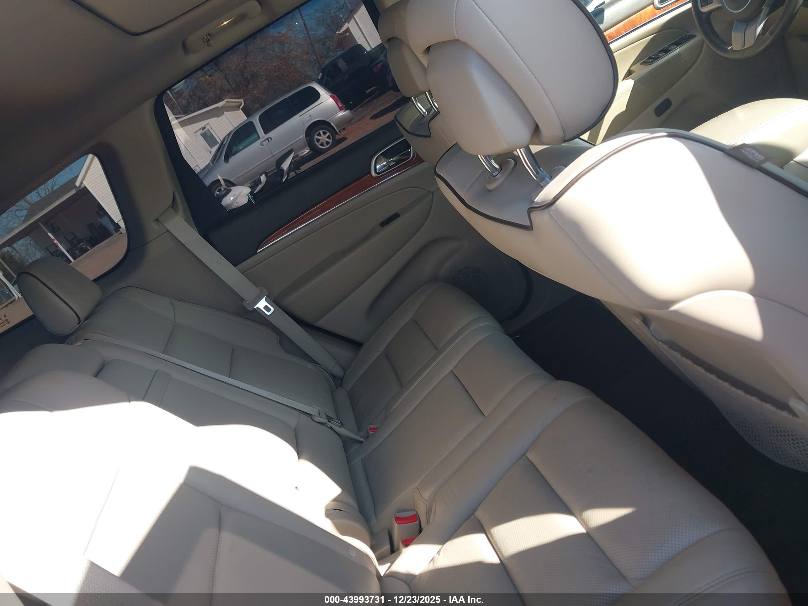 JEEP GRAND image 8