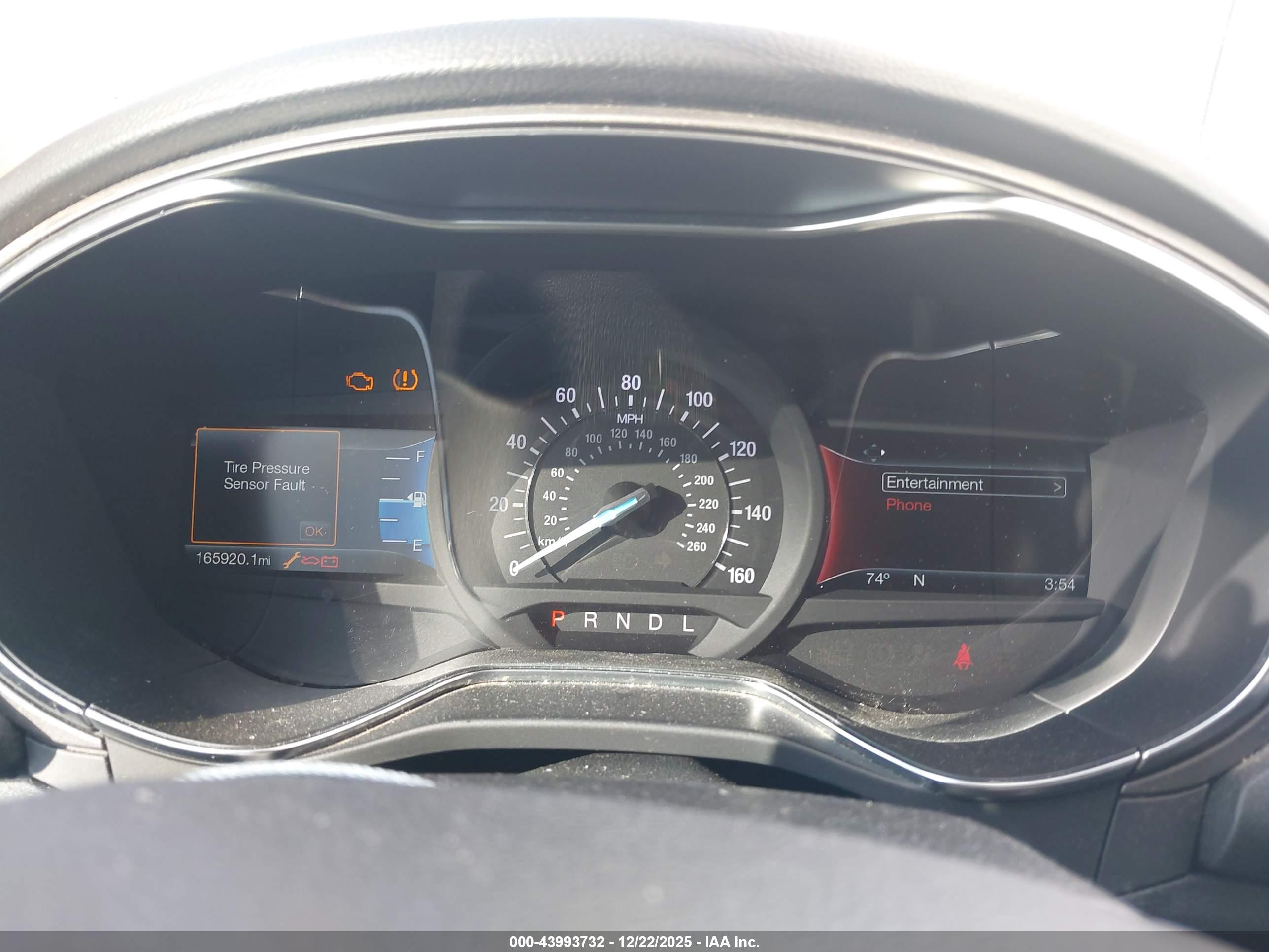 FORD FUSION image 7