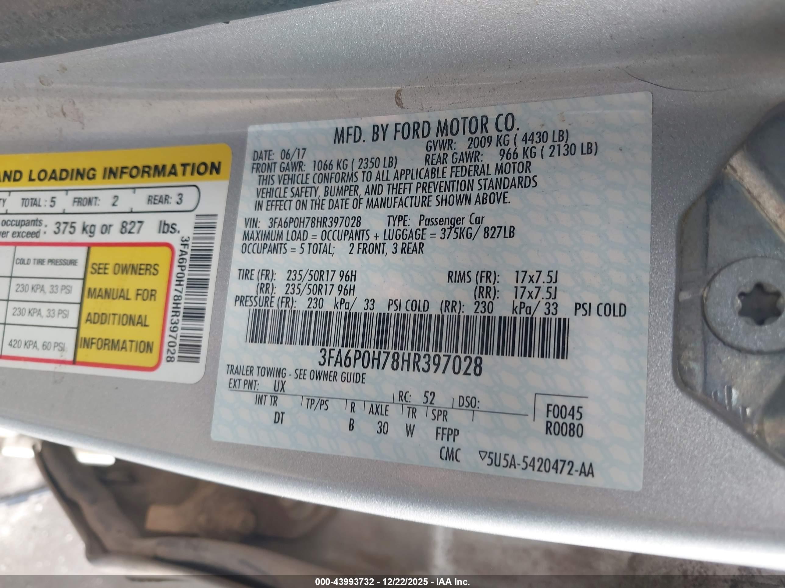 FORD FUSION image 9