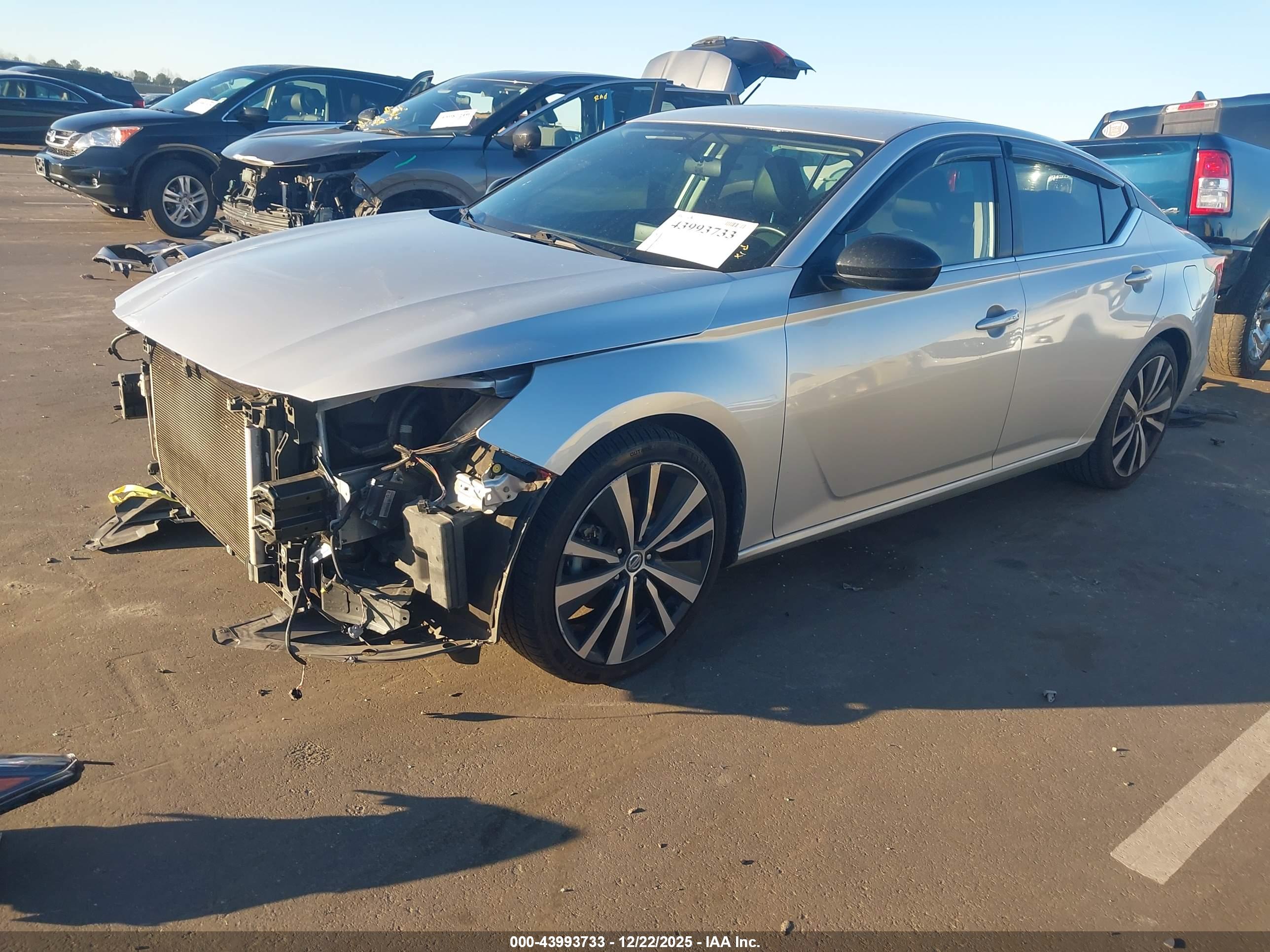 NISSAN ALTIMA image 2