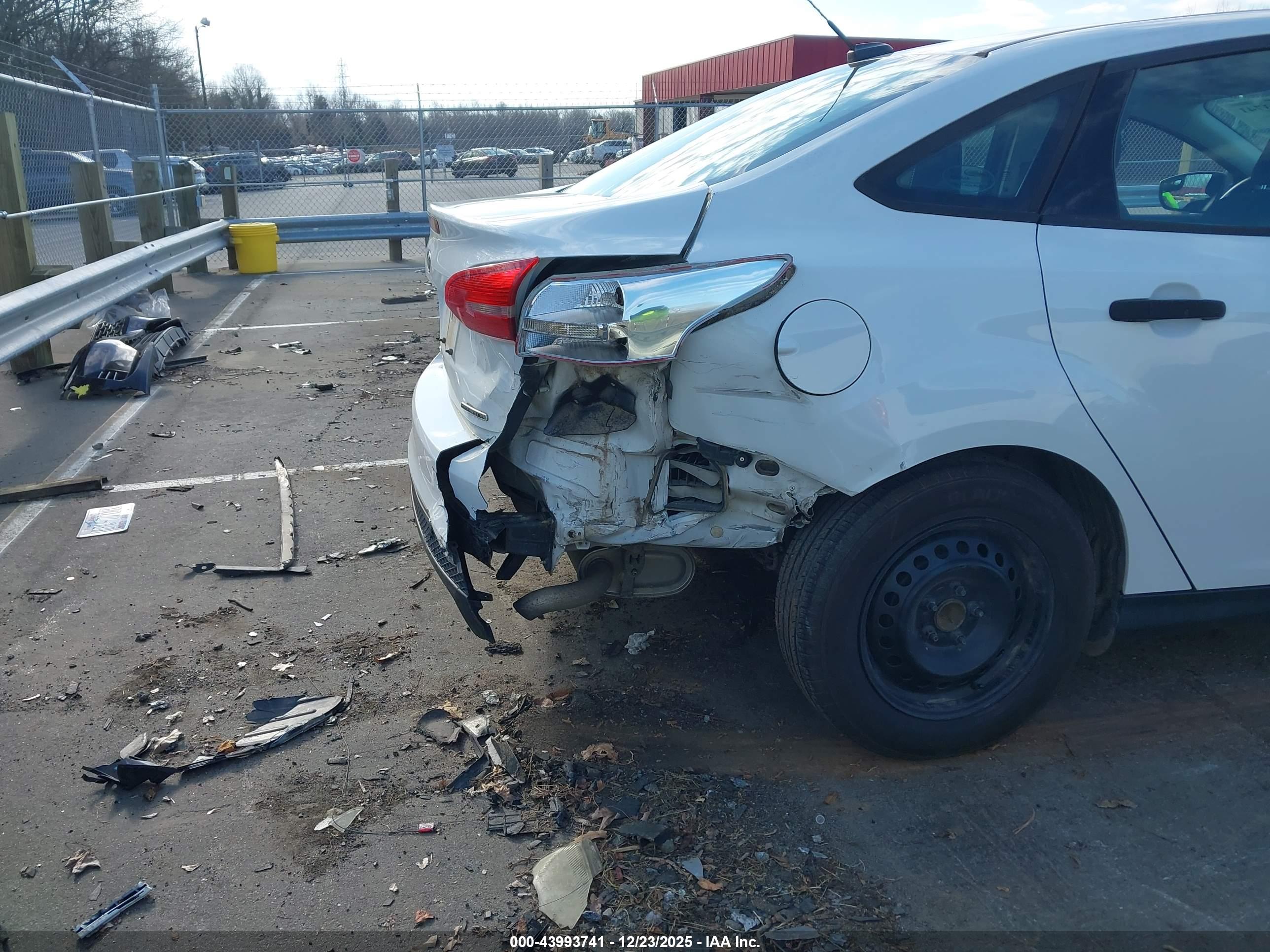 FORD FOCUS image 6