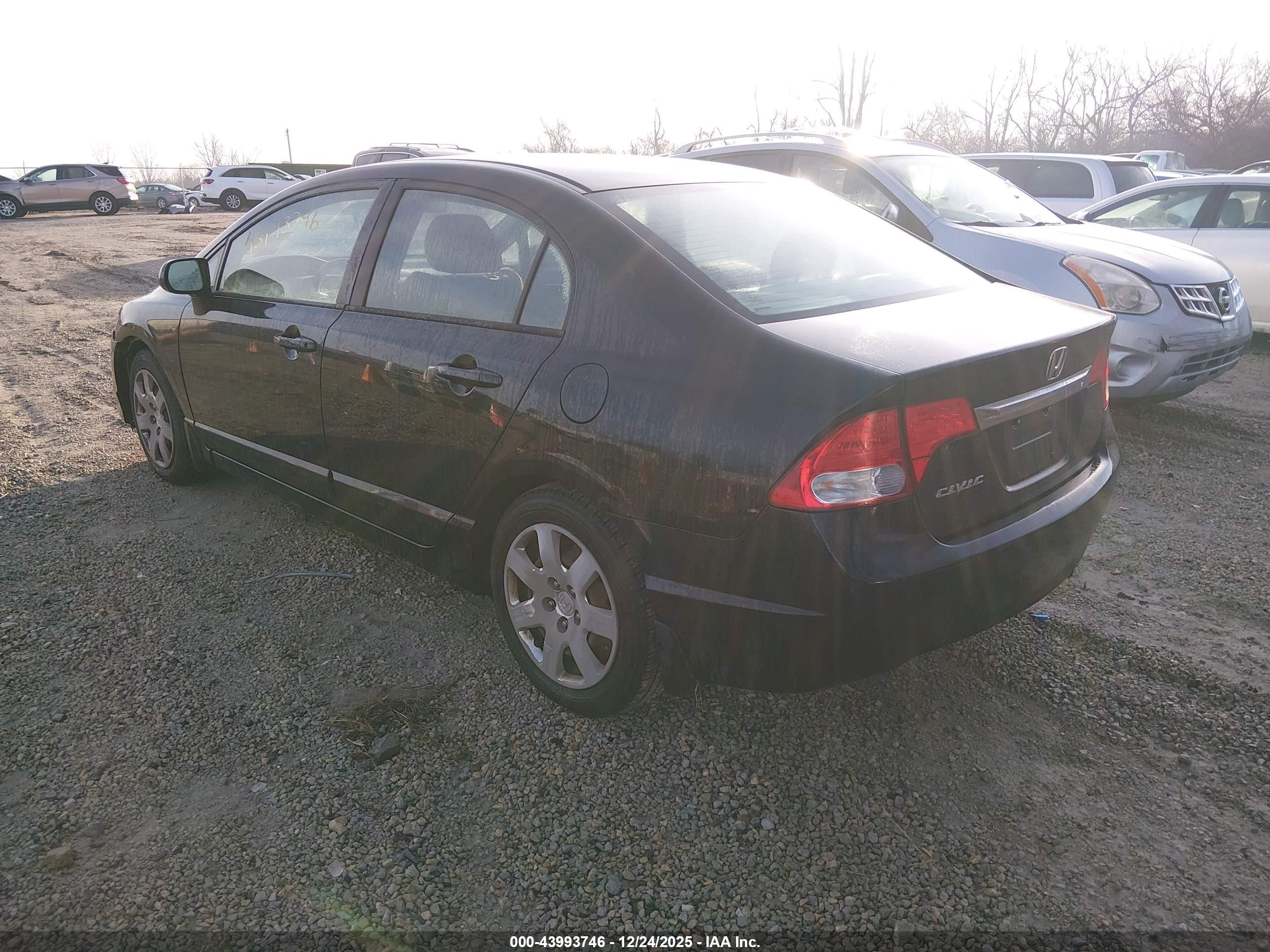 HONDA CIVIC image 3