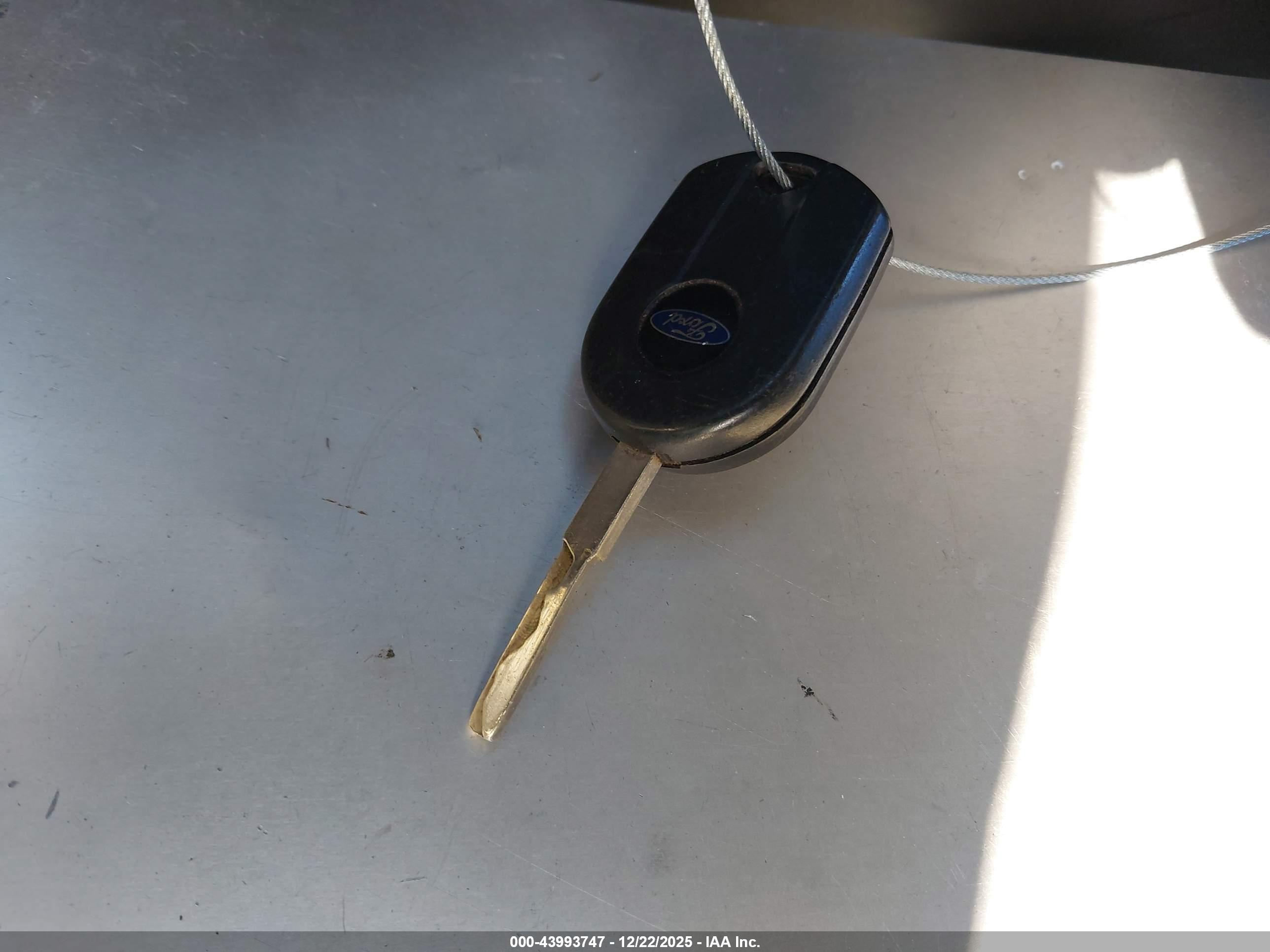 FORD TRANSIT image 11
