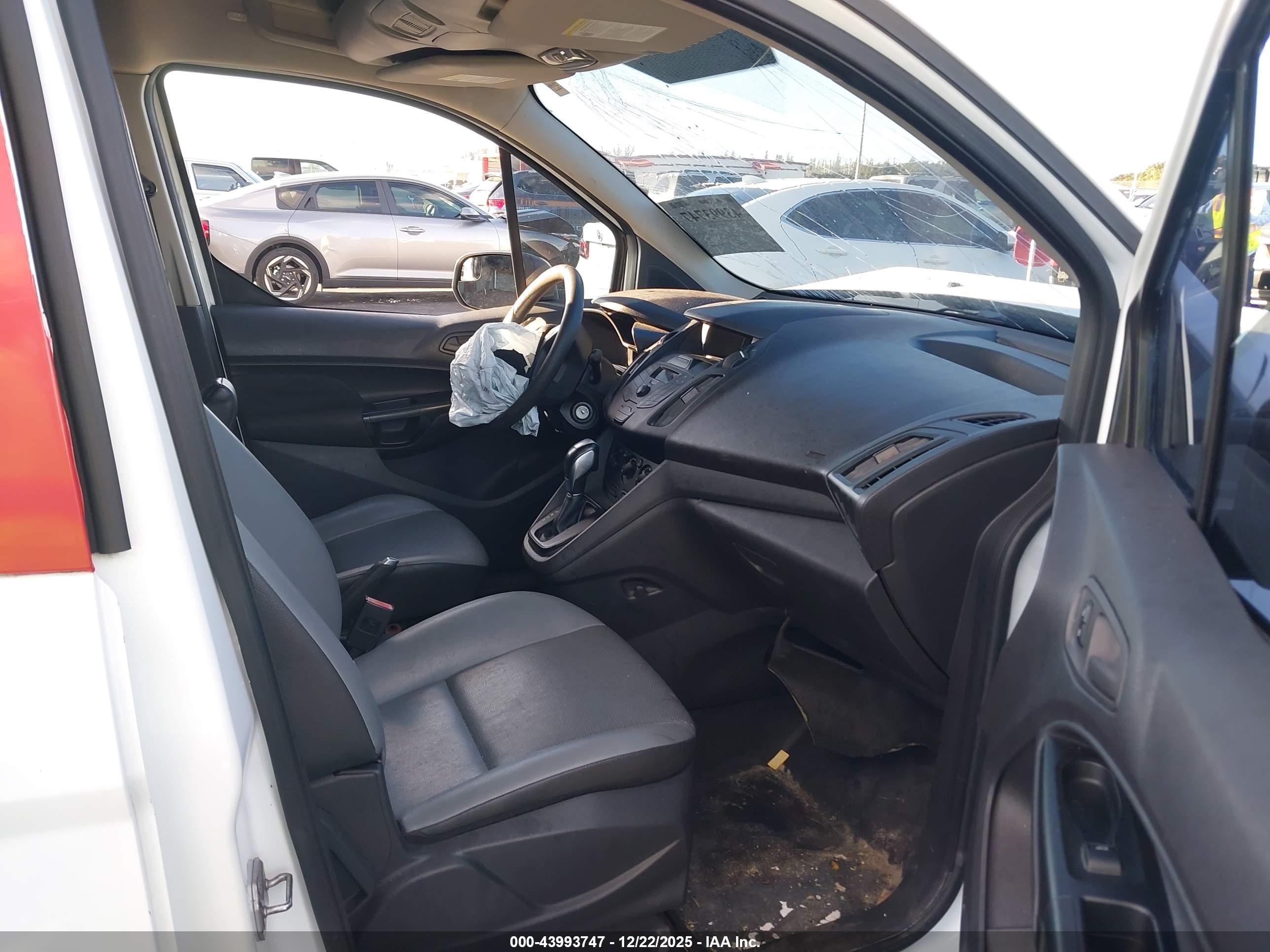 FORD TRANSIT image 5