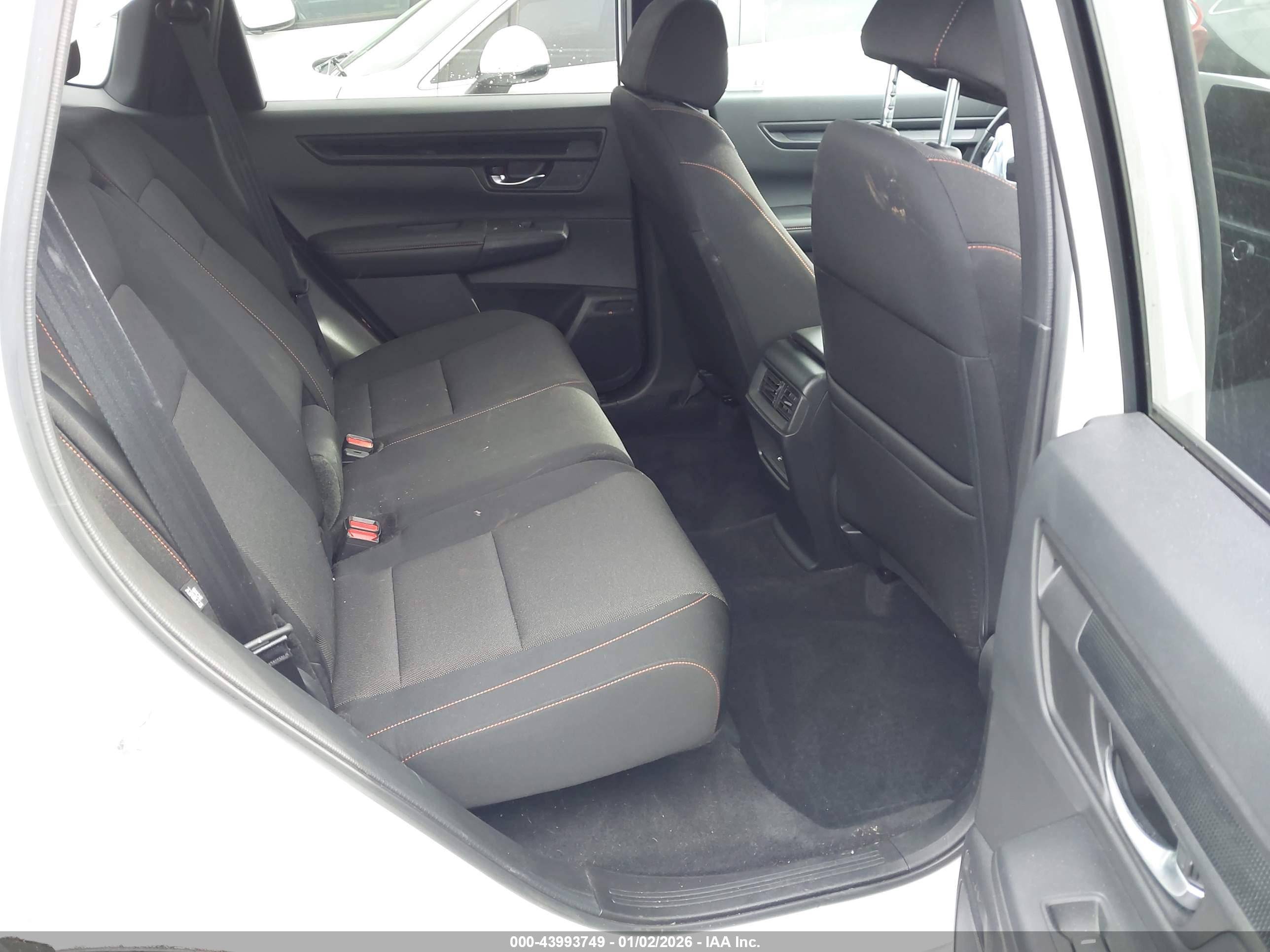 HONDA CR-V image 8