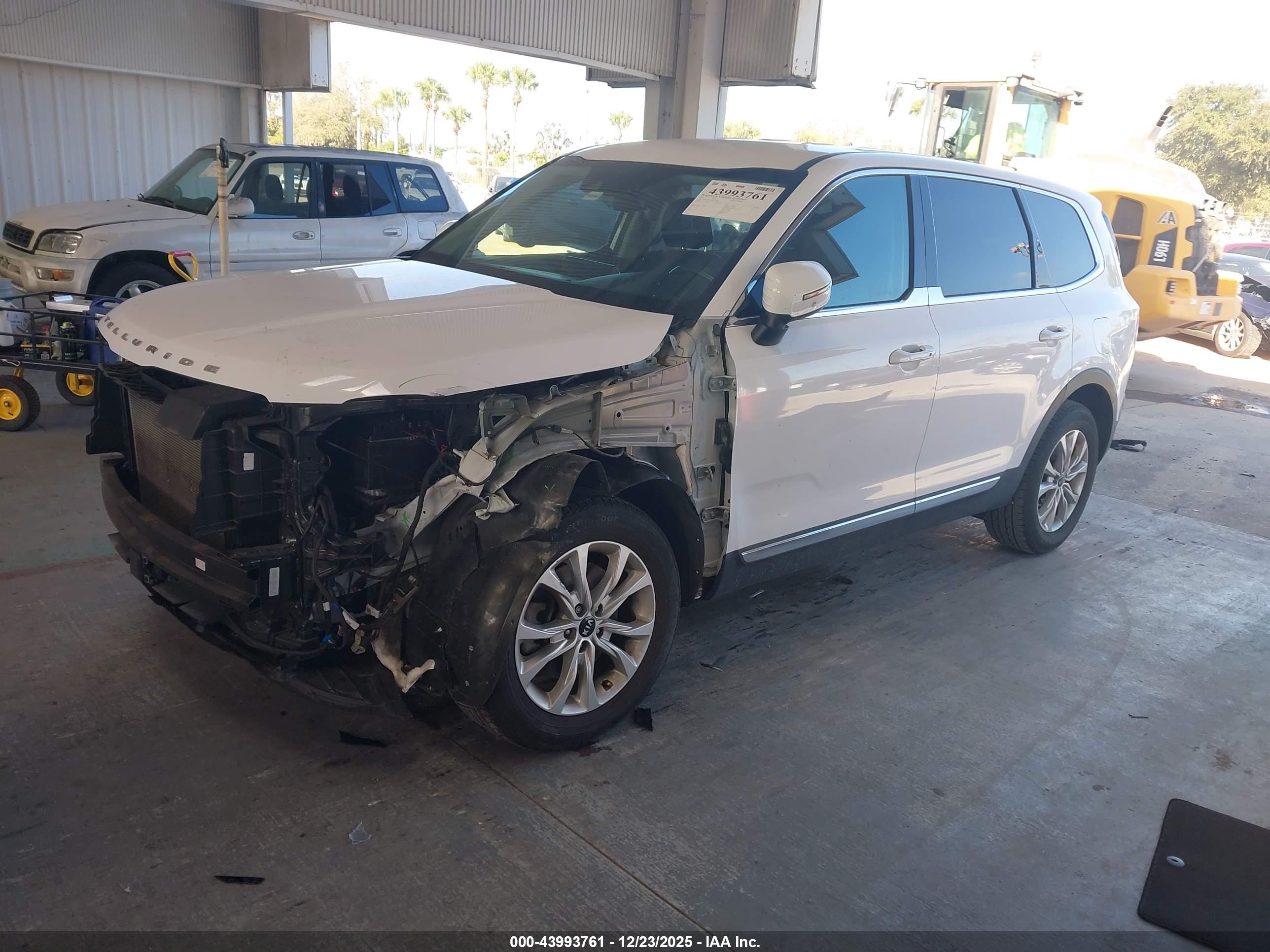 KIA TELLURIDE image 2