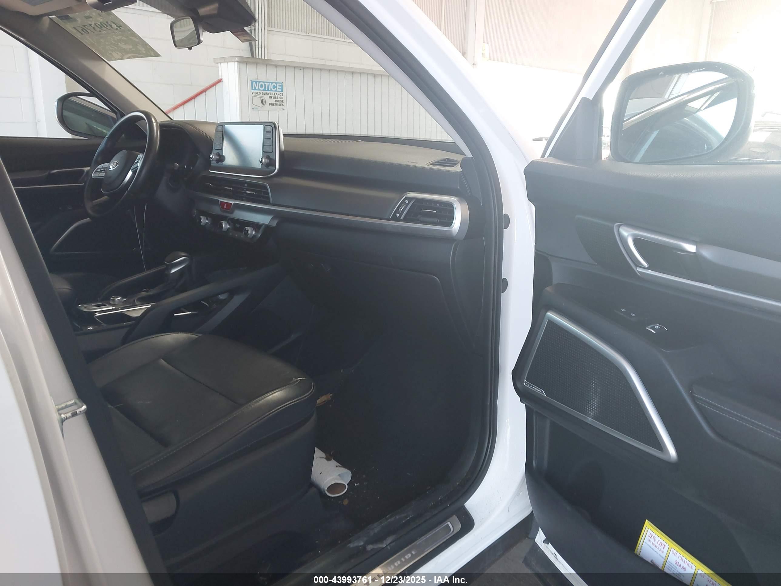 KIA TELLURIDE image 5
