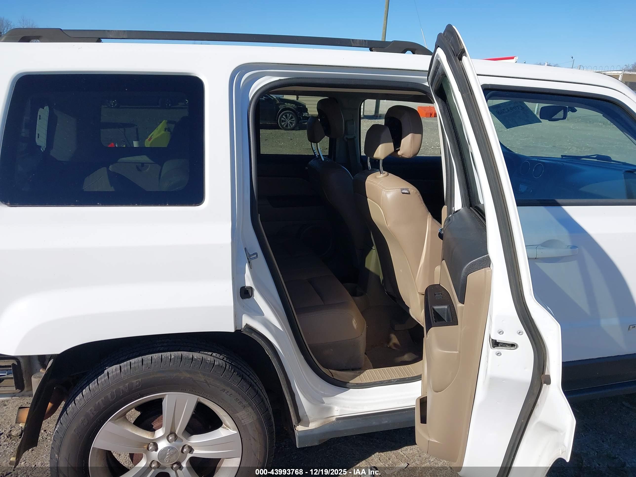 JEEP PATRIOT image 8