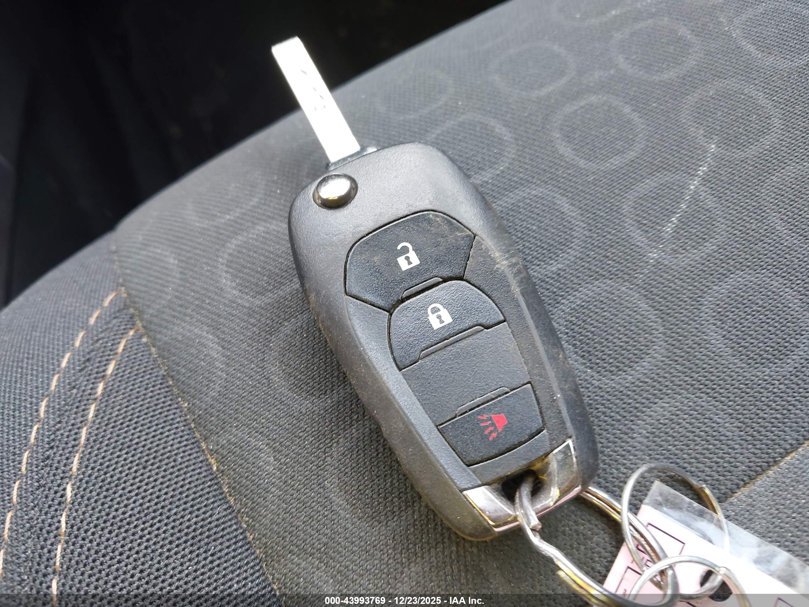 CHEVROLET TRAX image 11