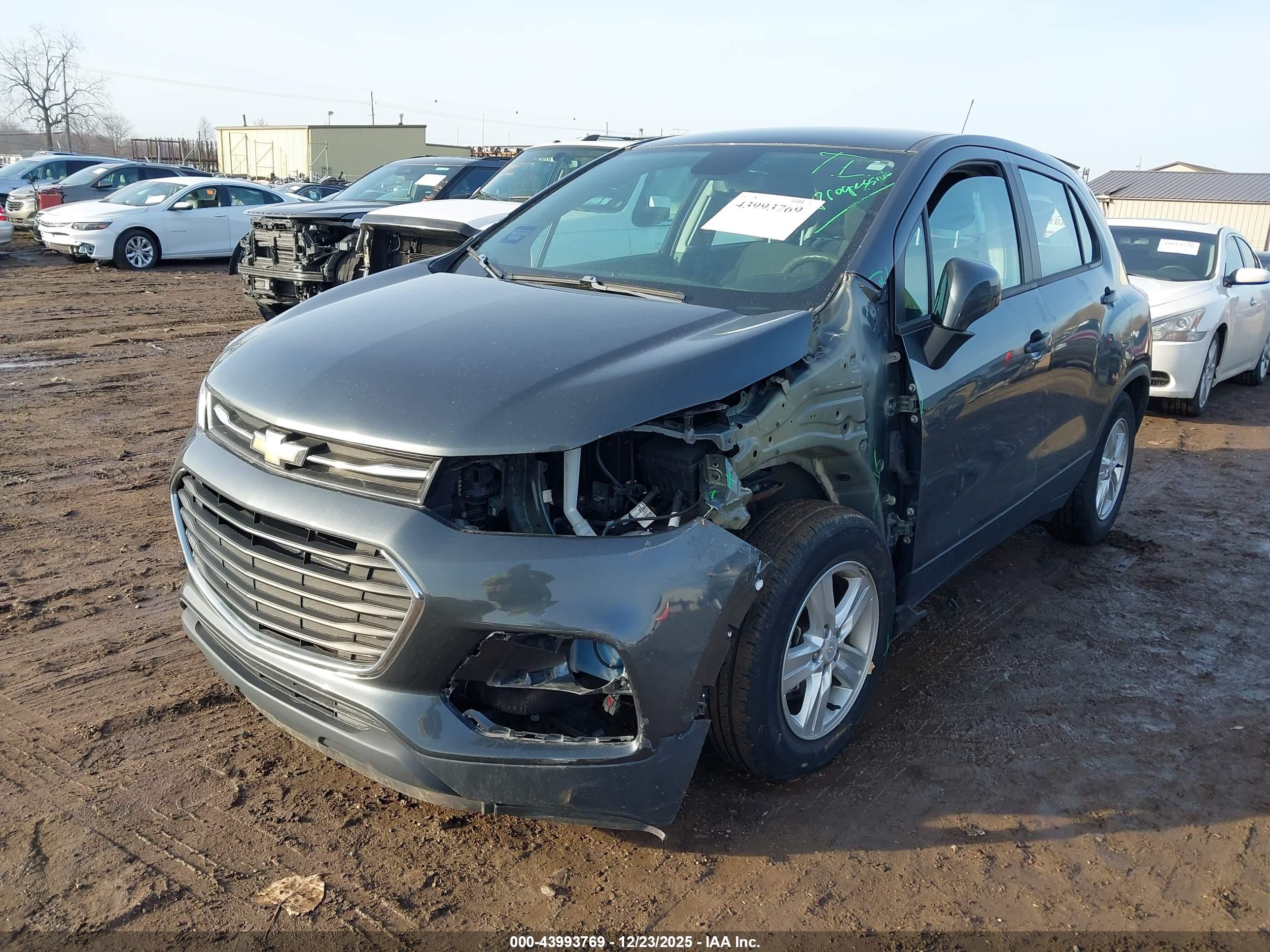 CHEVROLET TRAX image 6
