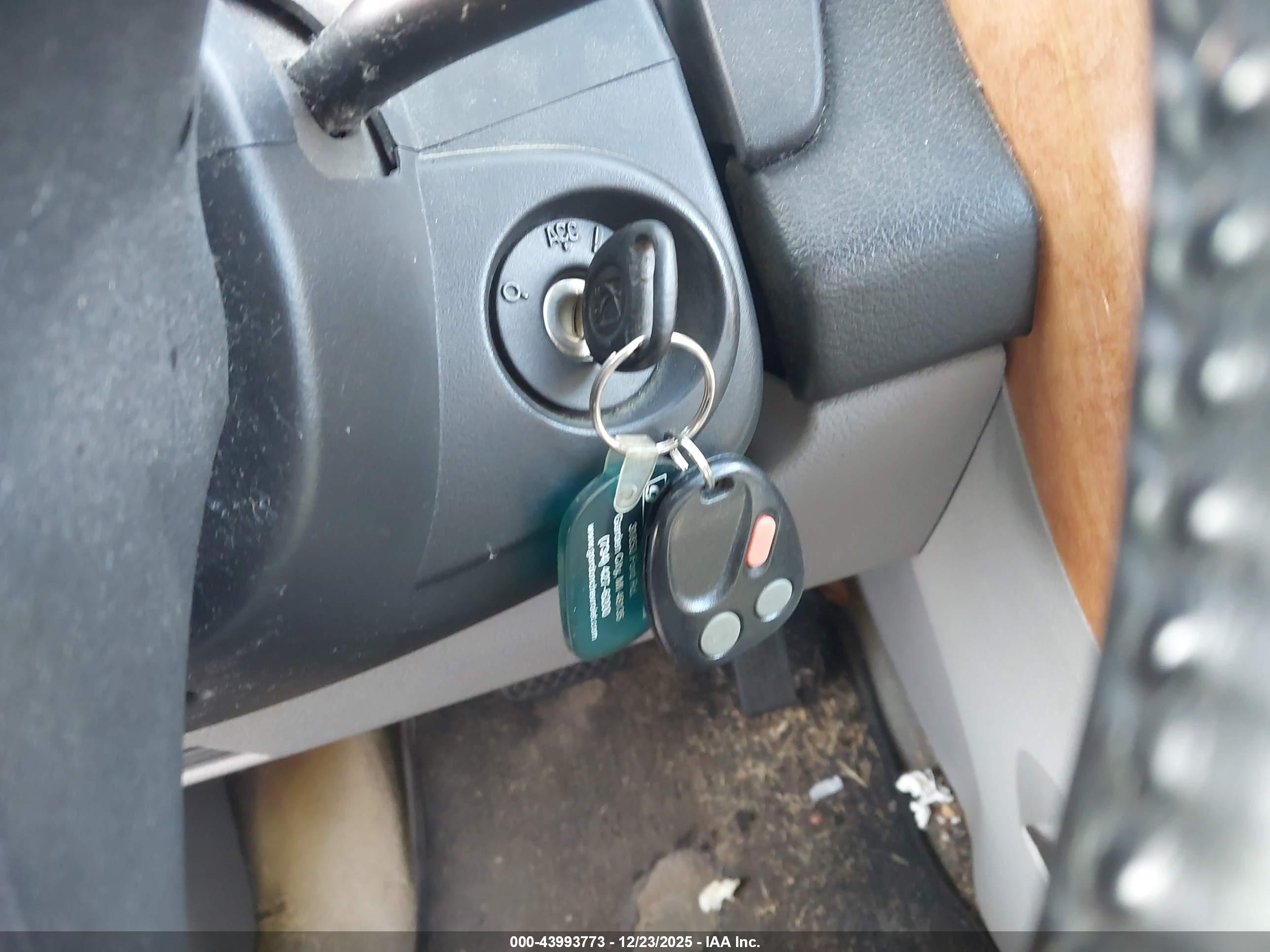 SATURN VUE image 11