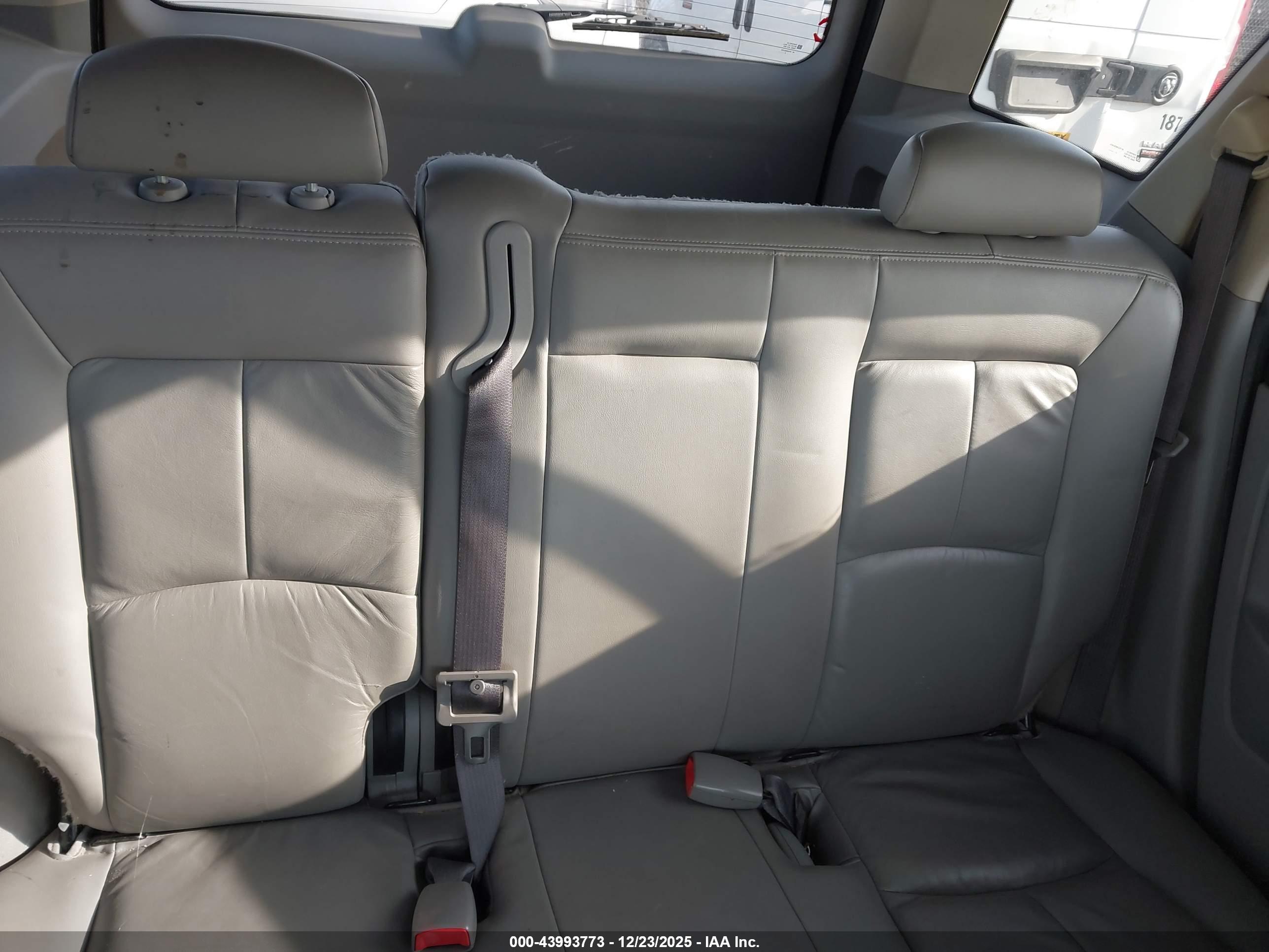 SATURN VUE image 8