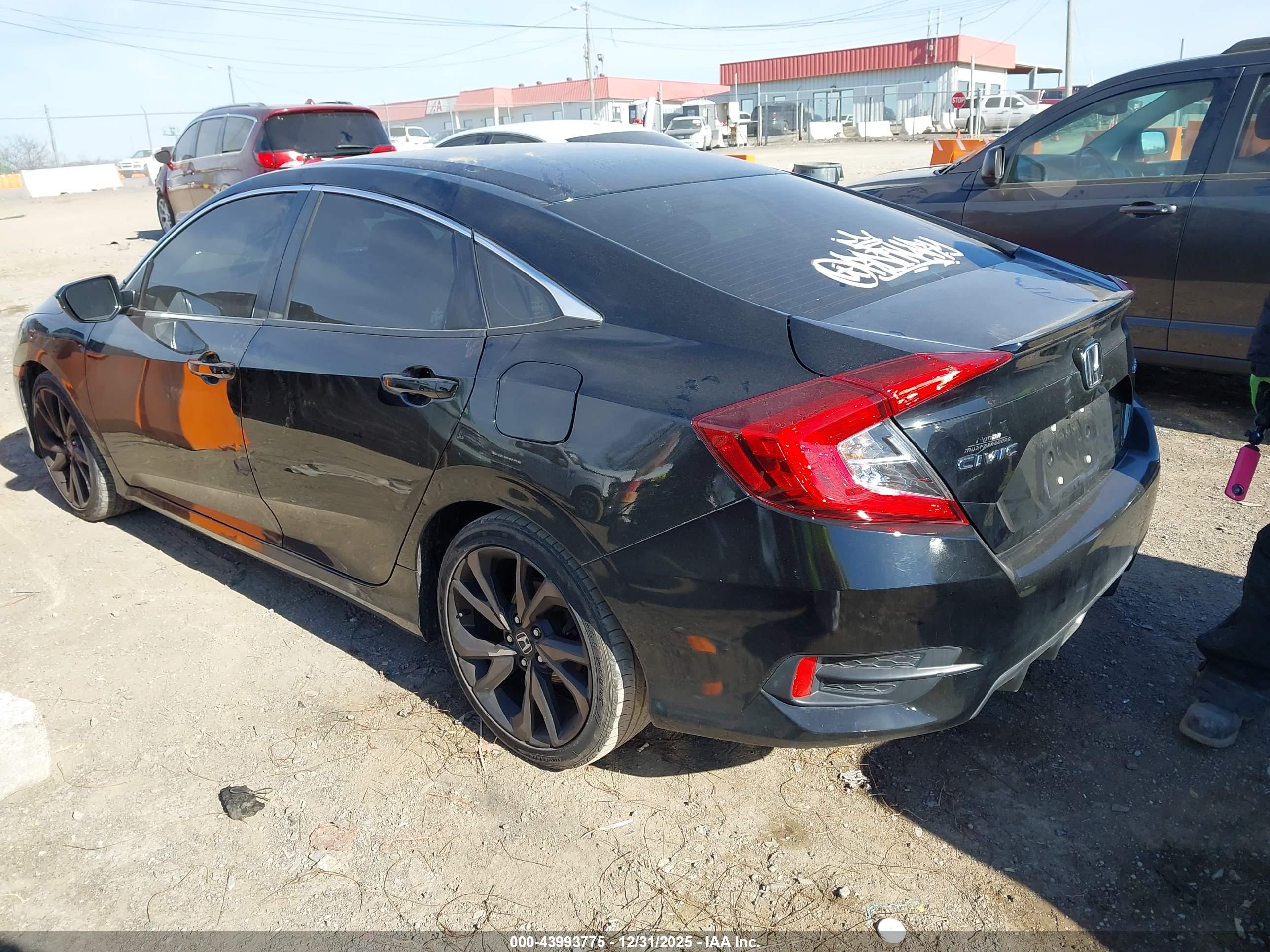 HONDA CIVIC image 3