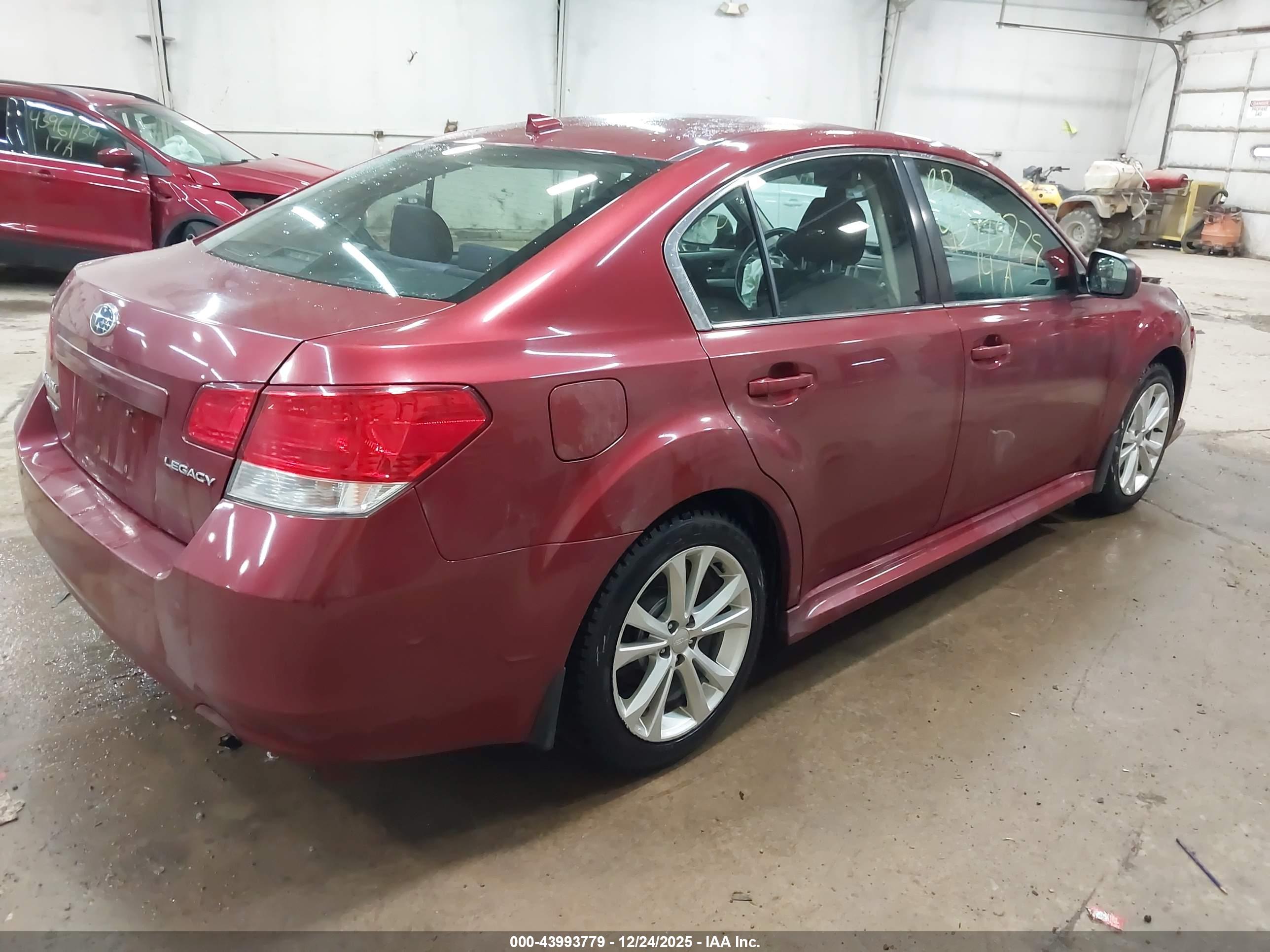 SUBARU LEGACY image 4