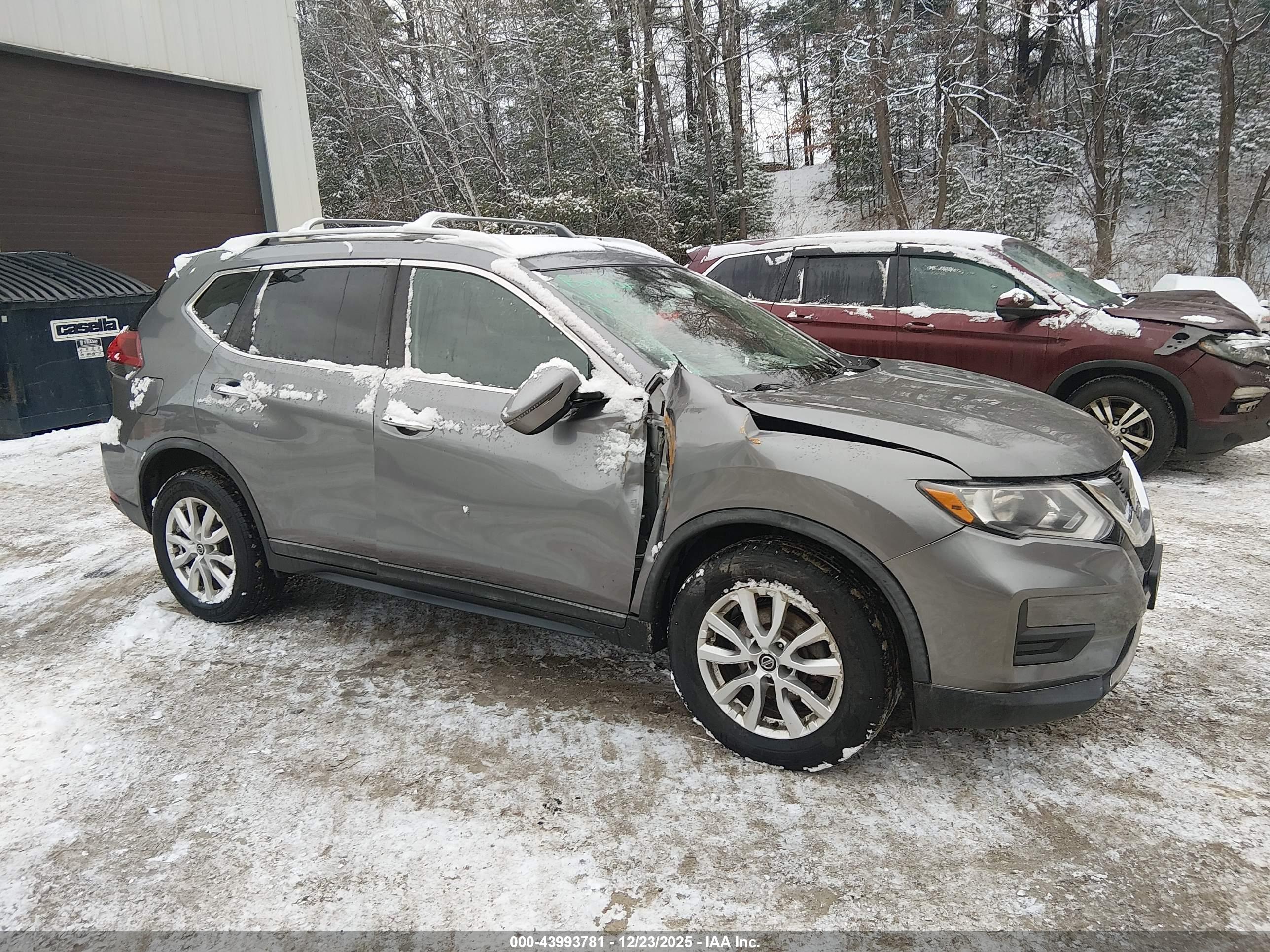 NISSAN ROGUE image 6